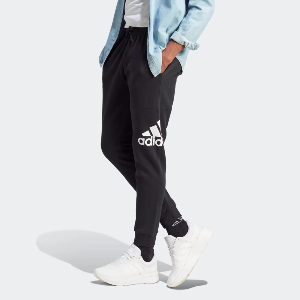 ib4025_3_apparel_on-model_standard-view_grey-huge-6657a6184a598