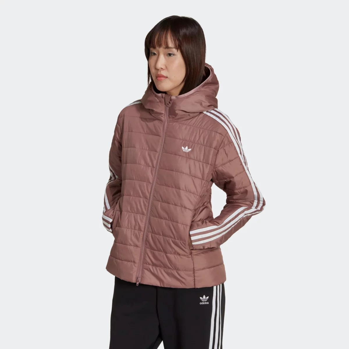 hk5250_3_apparel_on-model_standard-view_grey-huge-665792d1766f1