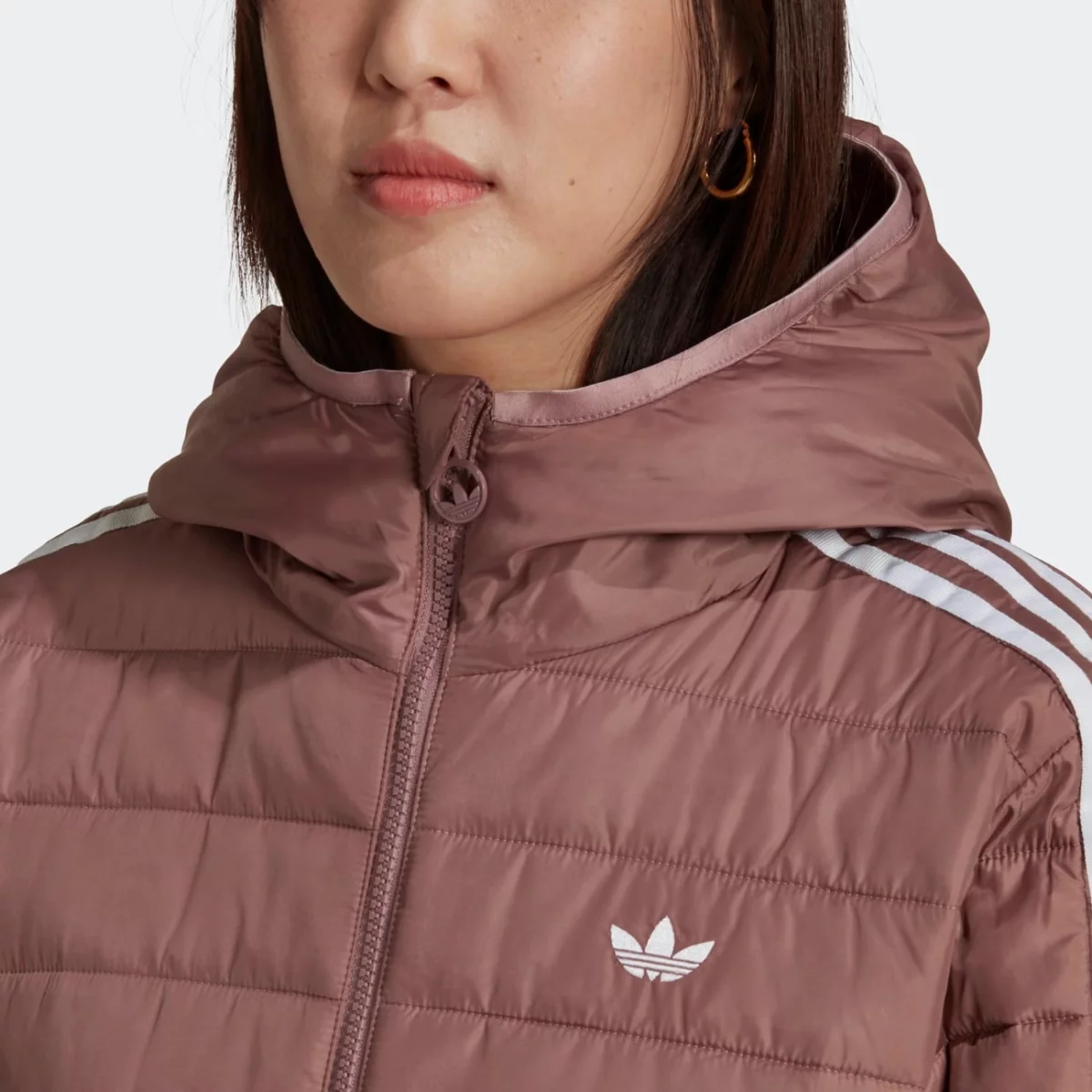 hk5250_7_apparel_on-model_detail-view-1_grey-huge-665792d2e945e