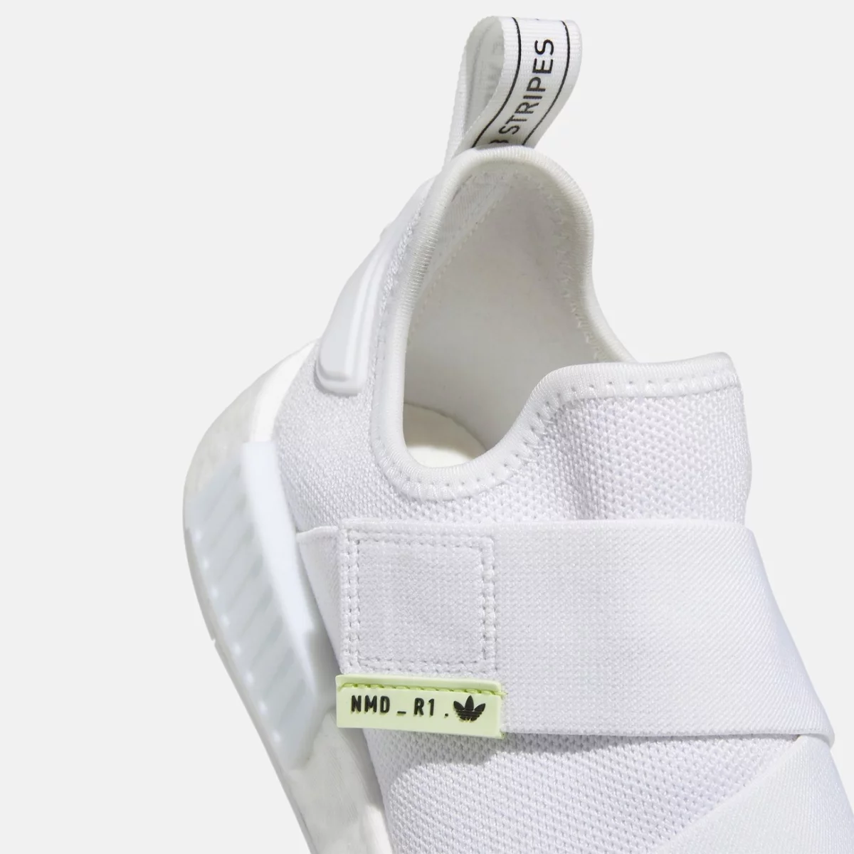 gw5699_8_footwear_photography_detail-view-1_transparent-huge-66580a70ce074