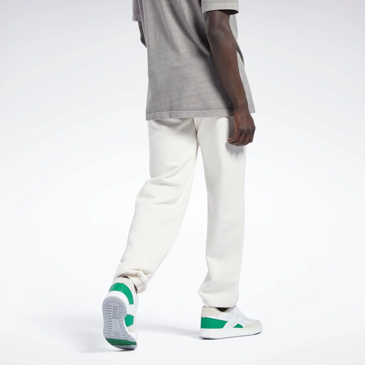 h54448_app_on-model_back_gradient-huge-665777969f798