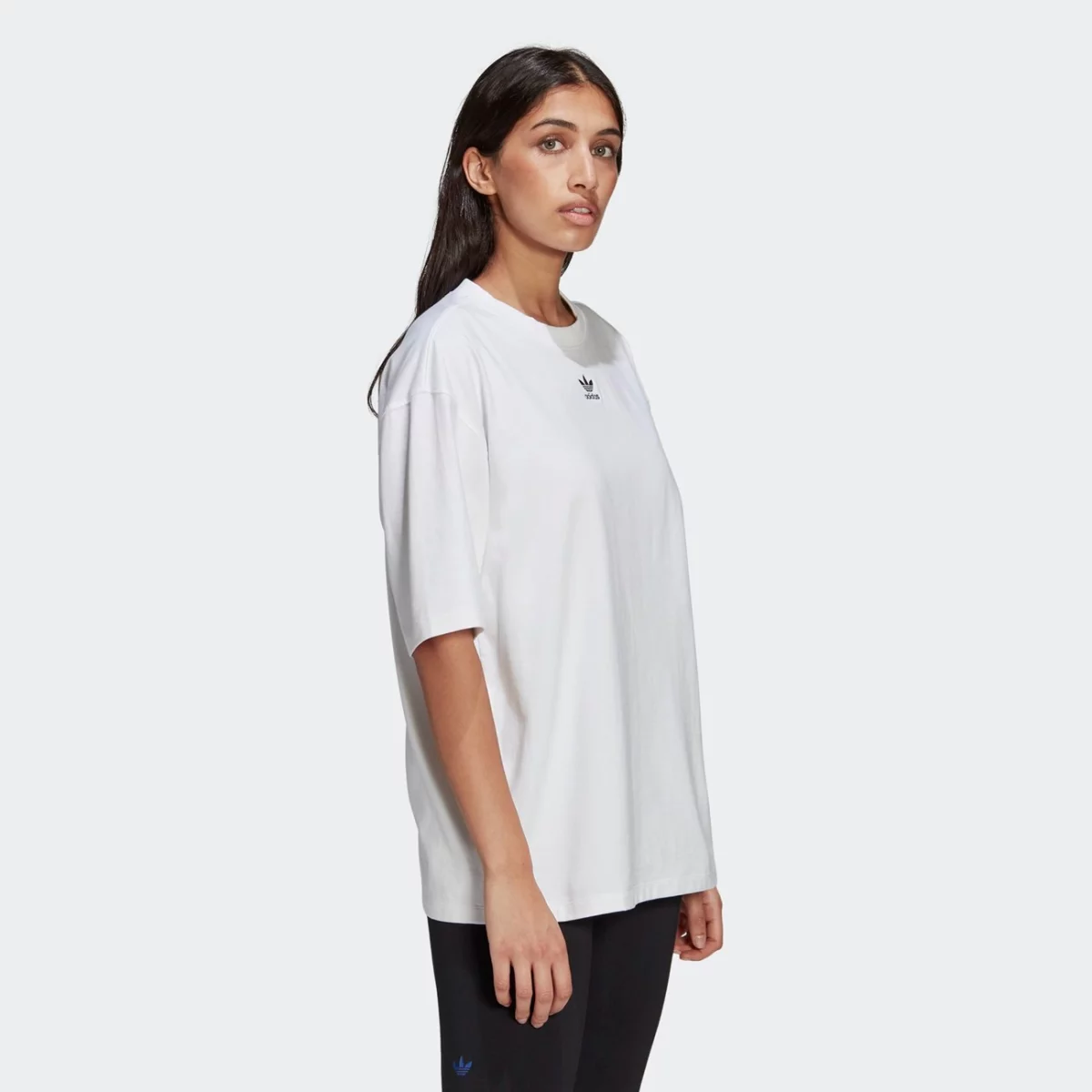 h45578_app_on-model_walking_gradient-huge-665778f87dd23