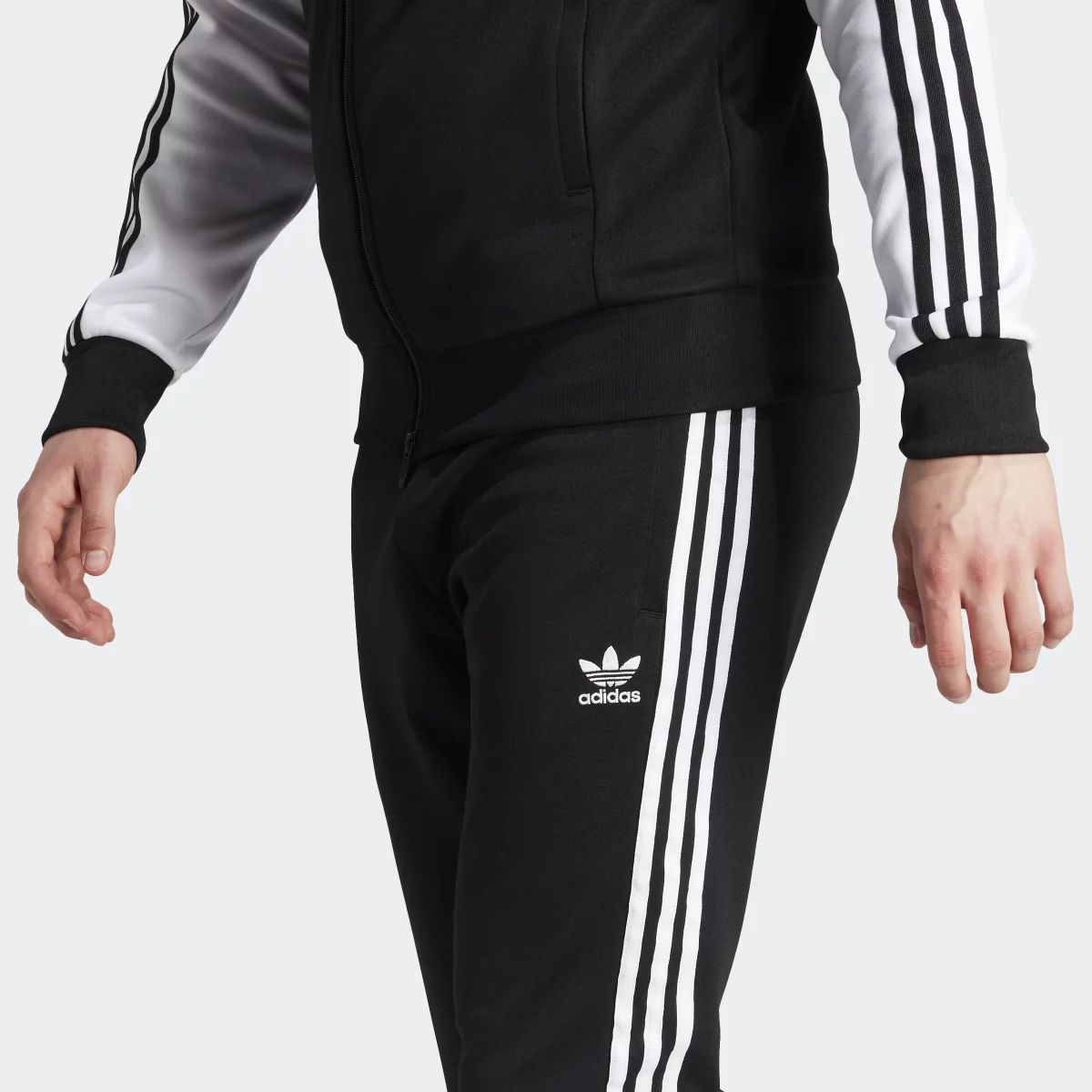 6703dd653833aIL2488_6_APPAREL_On_Model_Detail_View_1_grey