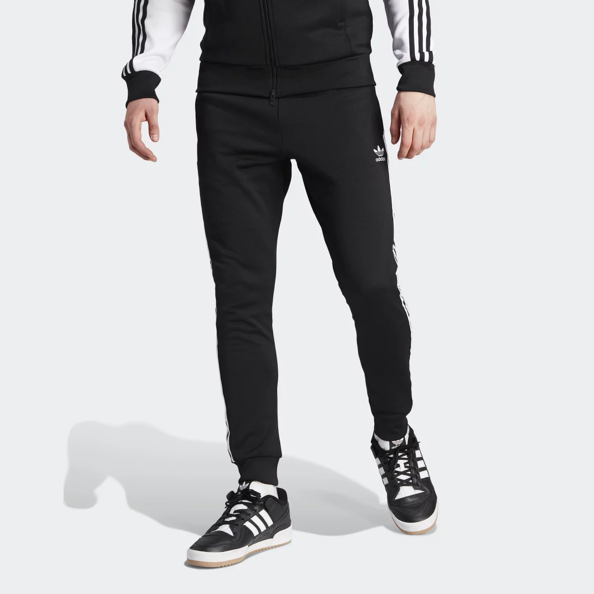 6703dd6a68eb2IL2488_3_APPAREL_On_Model_Standard_View_grey
