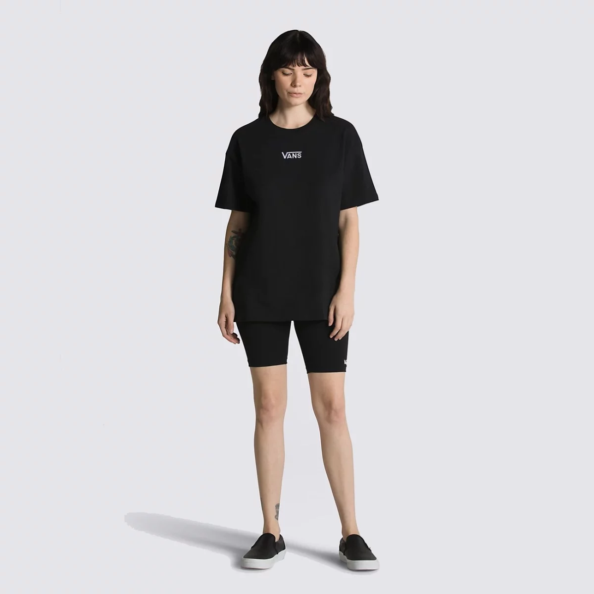 vn0a7yut_blk_alt2-huge-66579ac1074ff