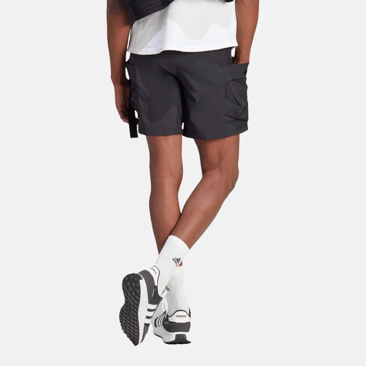 ic6737_4_apparel_on-model_back-view_grey-huge-6657a0aecaa6f