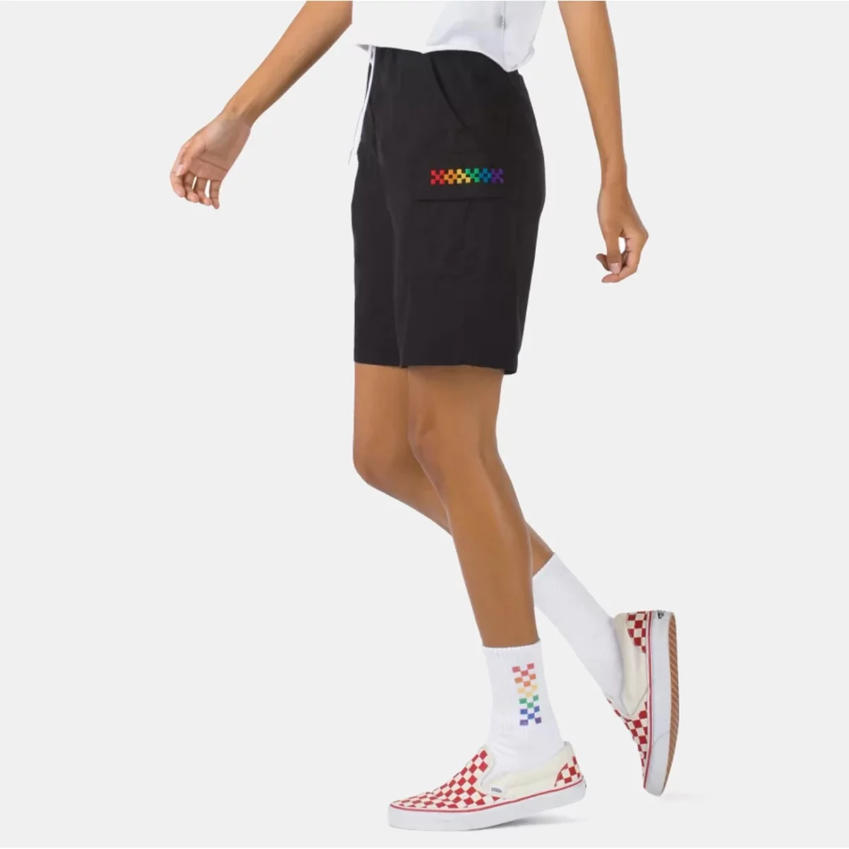 vn0a5f14-blk-2-huge-66575dbc04e7d