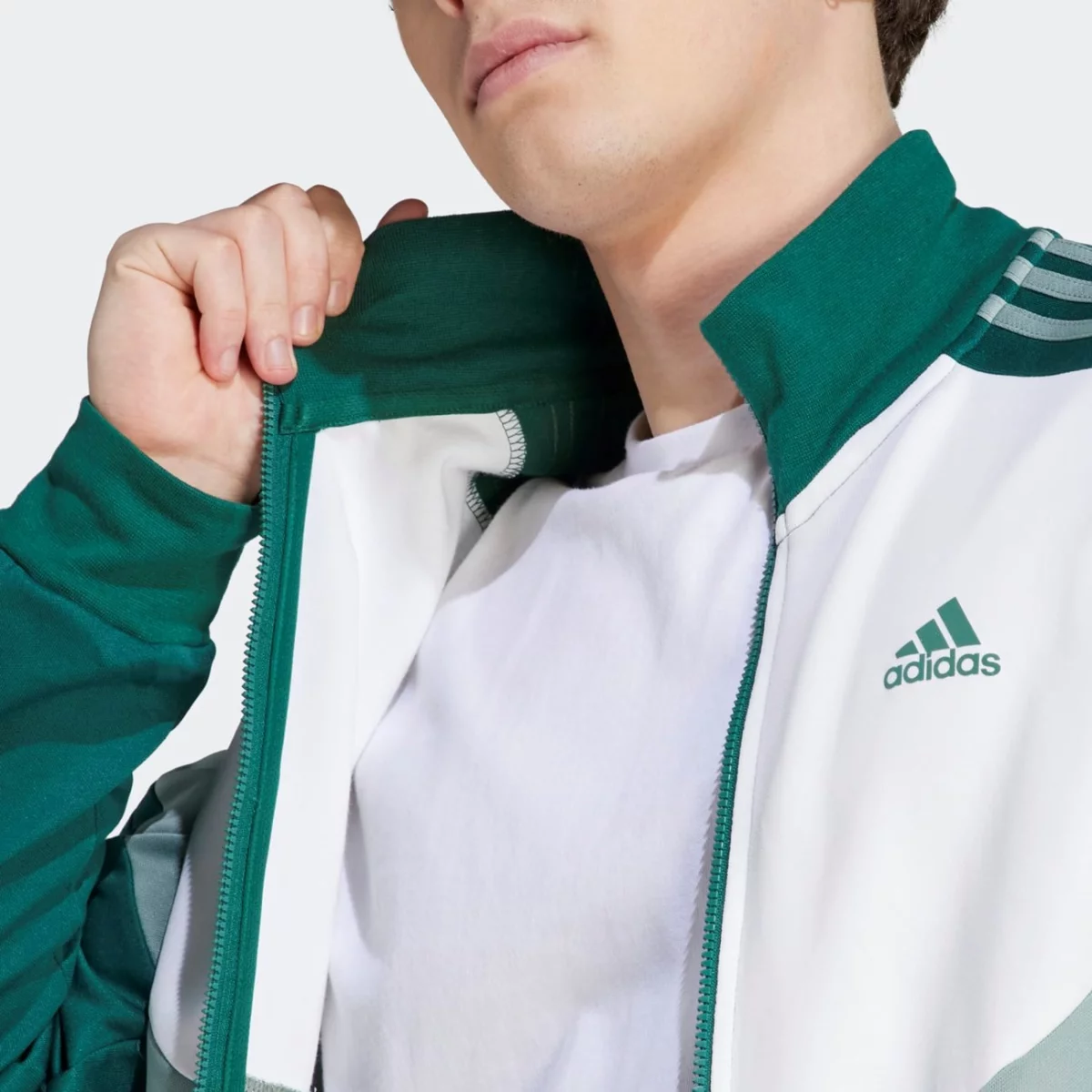 ij6076_9_apparel_on-model_detail-view-2_grey-huge-6657a826d20d7
