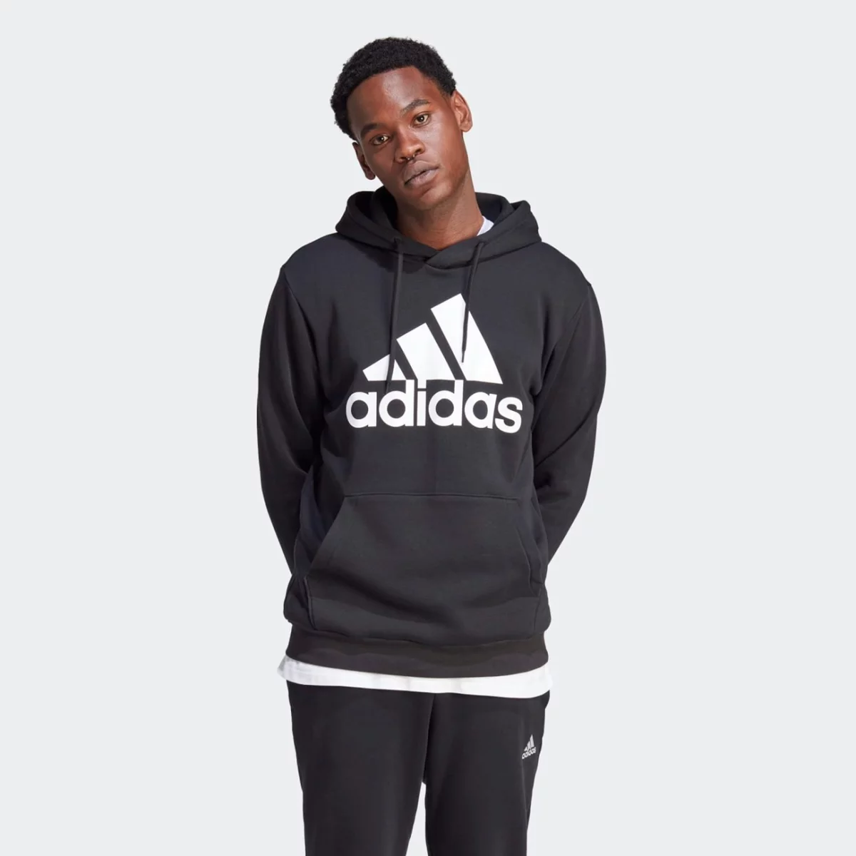 ib4024_3_apparel_on-model_standard-view_grey-huge-6657a62179727