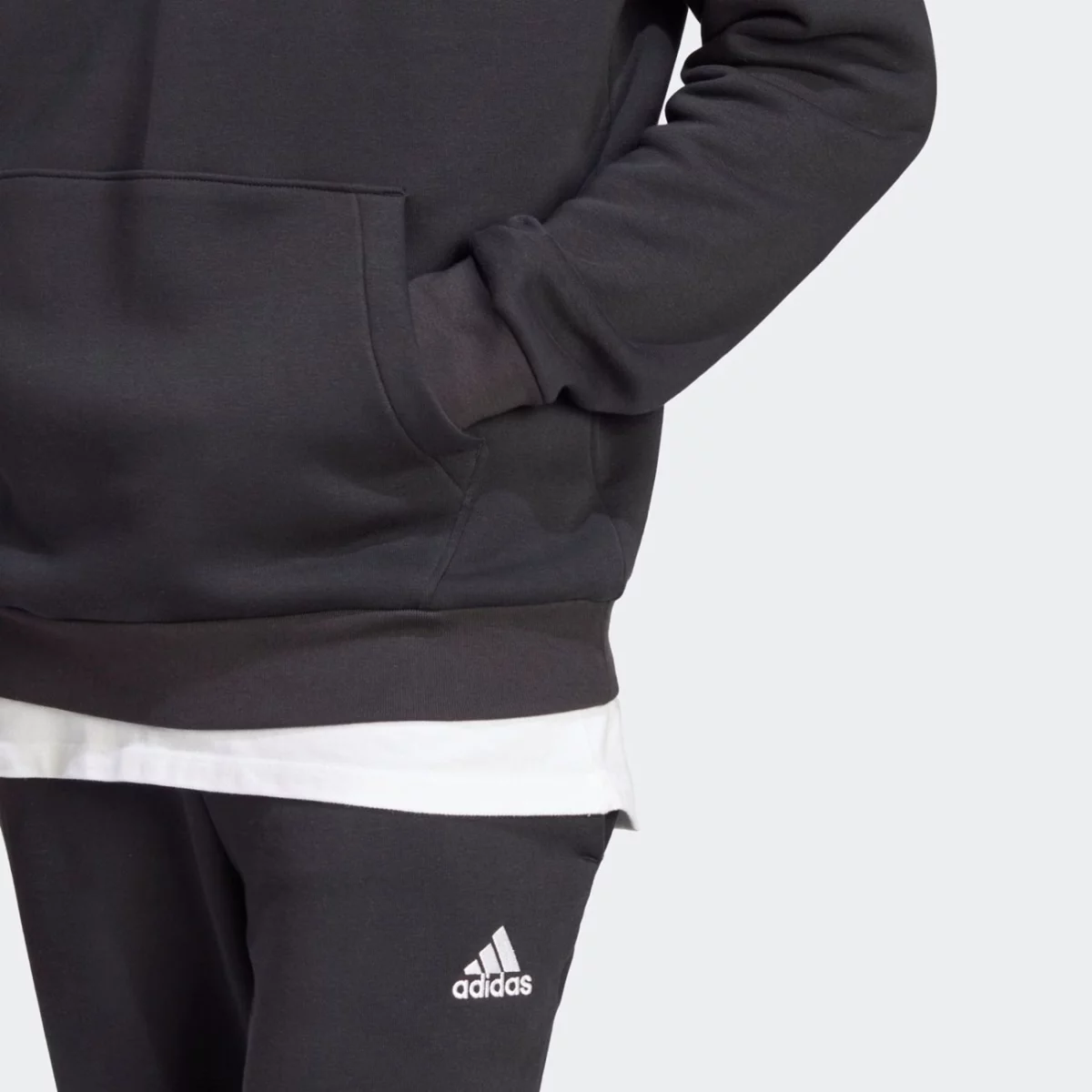 ib4024_8_apparel_on-model_detail-view-2_grey-huge-6657a62798e2f
