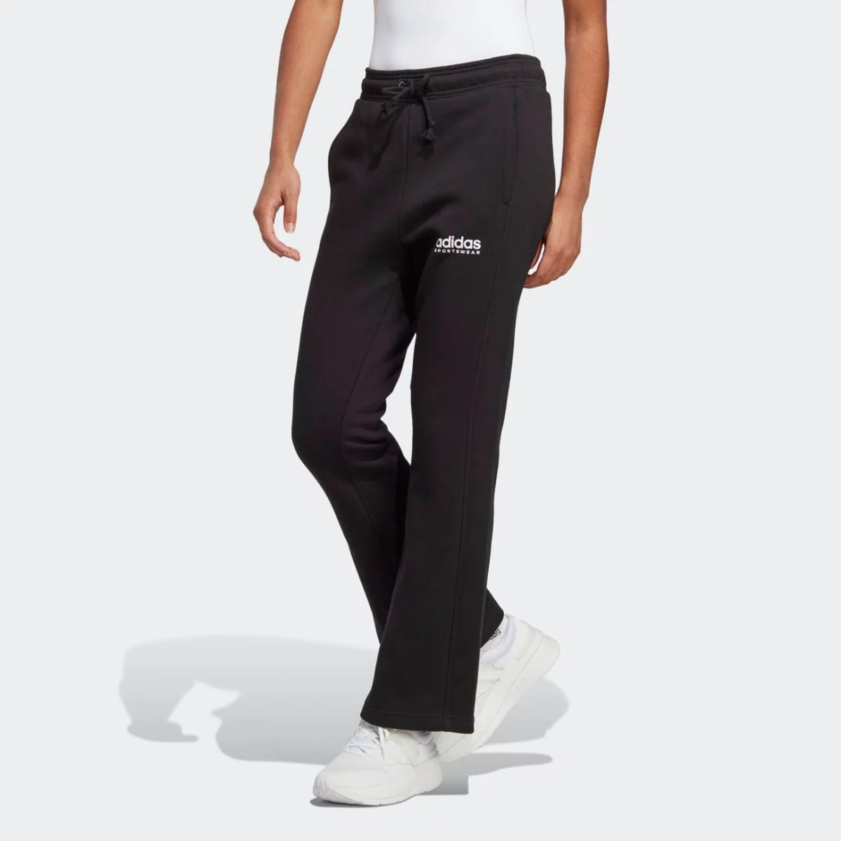 0_0028_ic6473_3_apparel_on-model_standard-view_grey-huge-6657a08b5dfcc