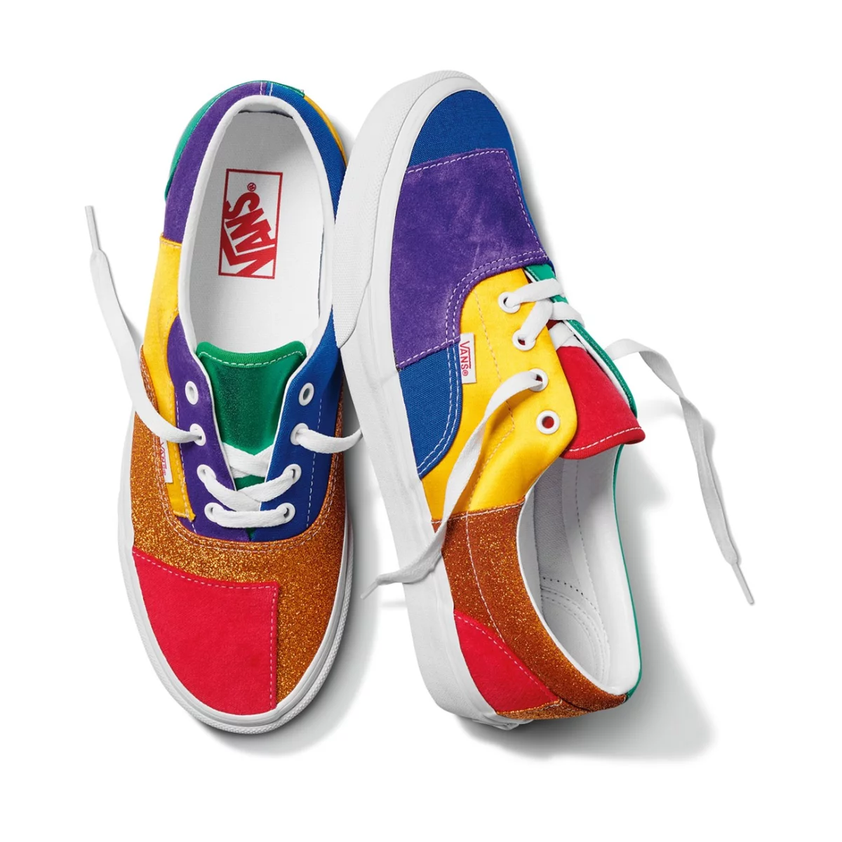 sp21_pride_vn0a54f144b_uaera_pair-huge-6657efd59a0d1