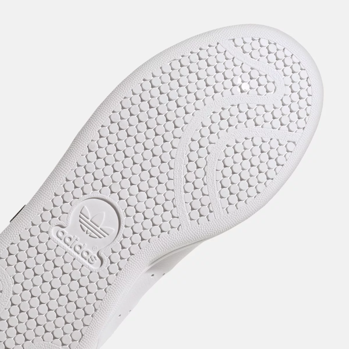 ie0459_9_footwear_photography_detail-view-2_transparent-huge-66584303ddb65