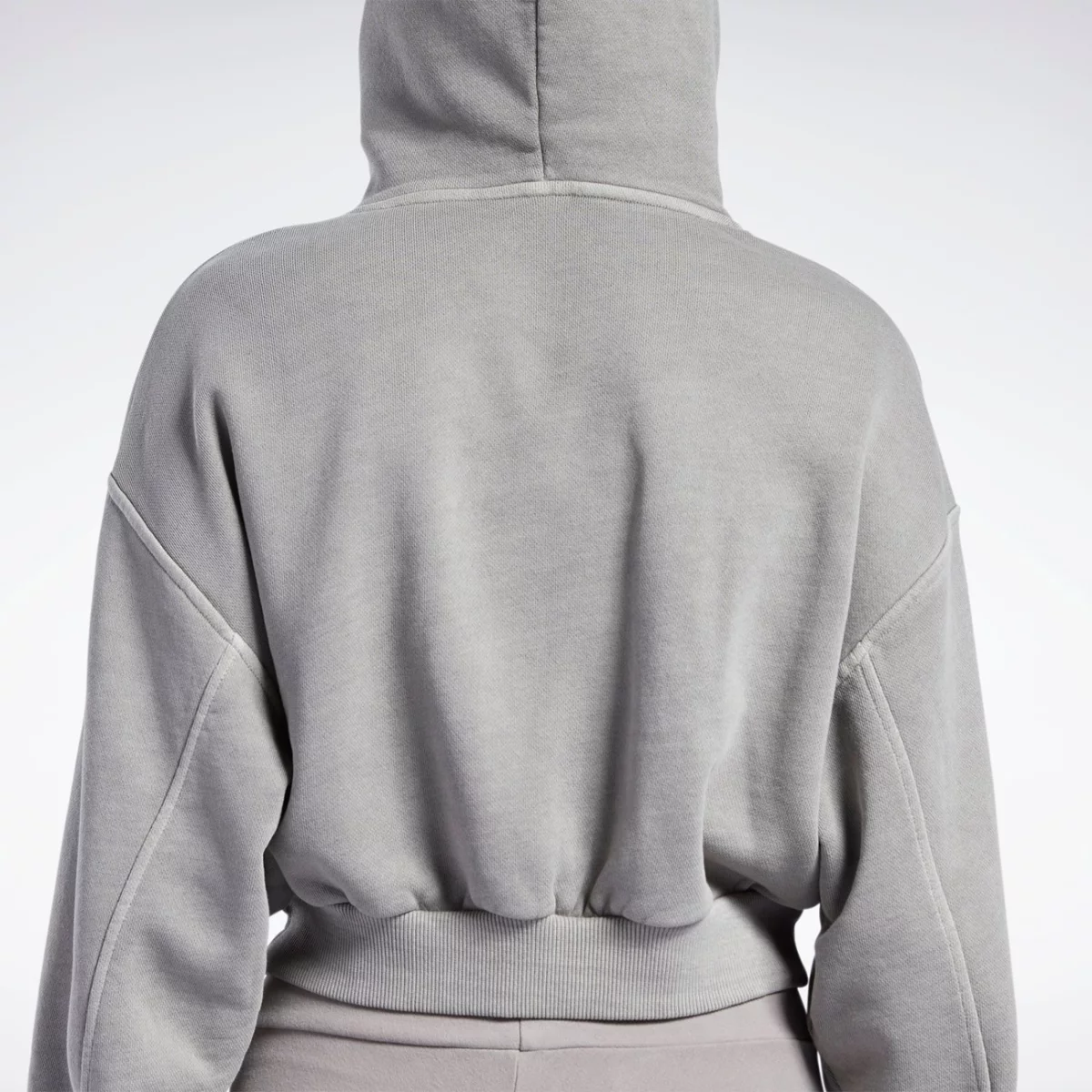 hb8622_app_on-model_detail-2_gradient-huge-6657791d99cb0