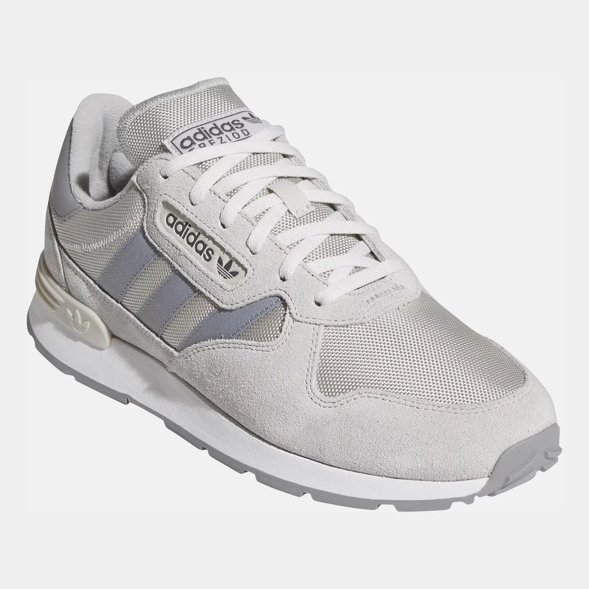 672b7cc84f77cIH3802_6_FOOTWEAR_Photography_Front_Lateral_Top_View_transparent