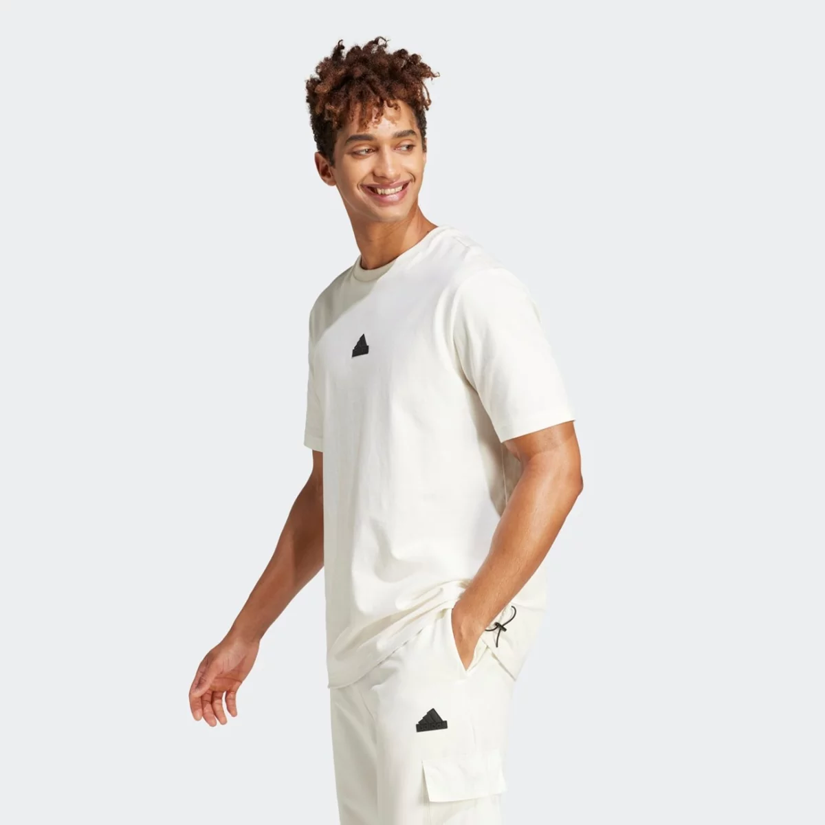 ir5175_3_apparel_on-model_standard-view_grey-huge-6657b2b4ab033
