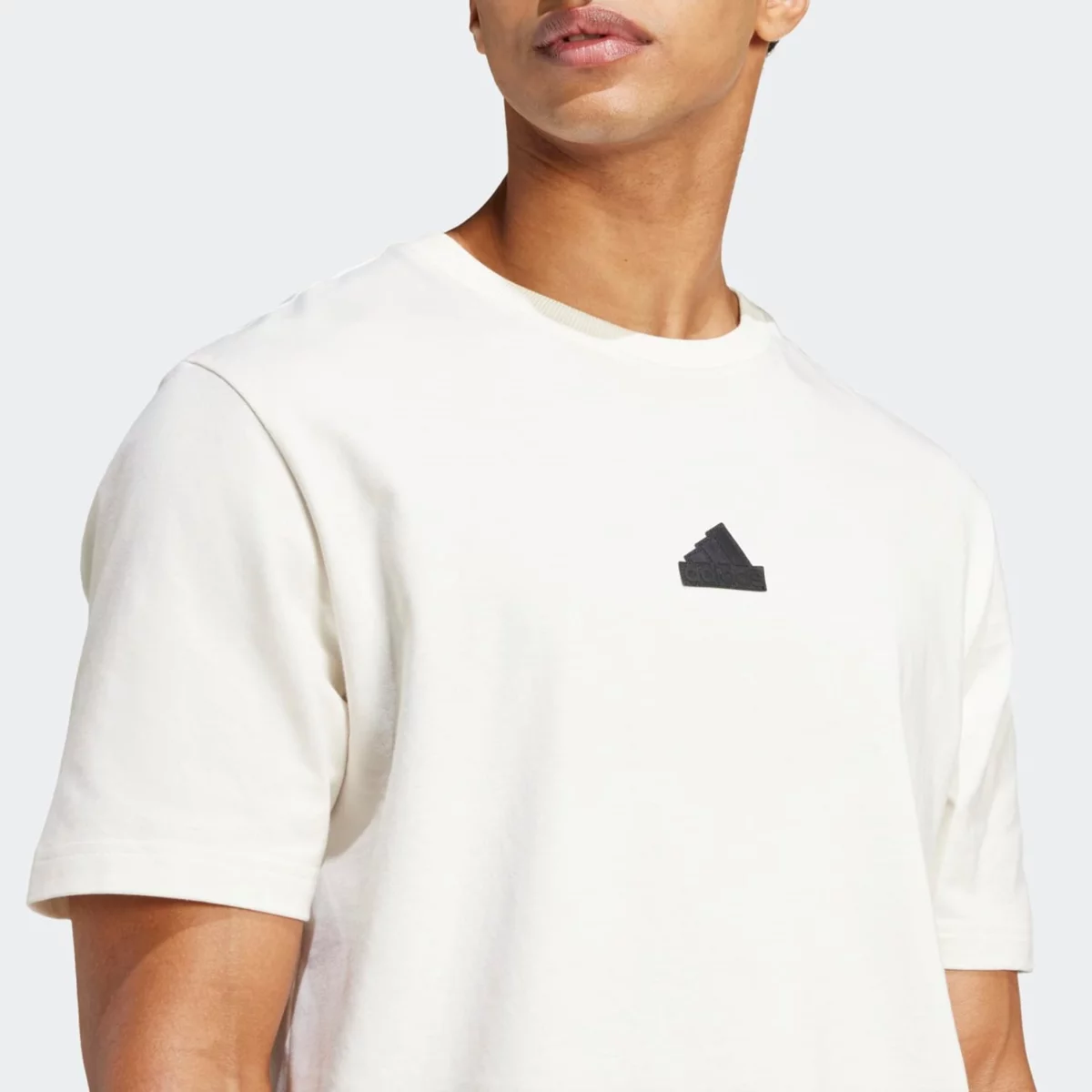ir5175_7_apparel_on-model_detail-view-1_grey-huge-6657b2b872c99