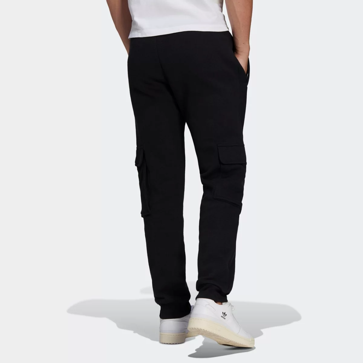 he6989_app_on-model_back_gradient-huge-665777374b851