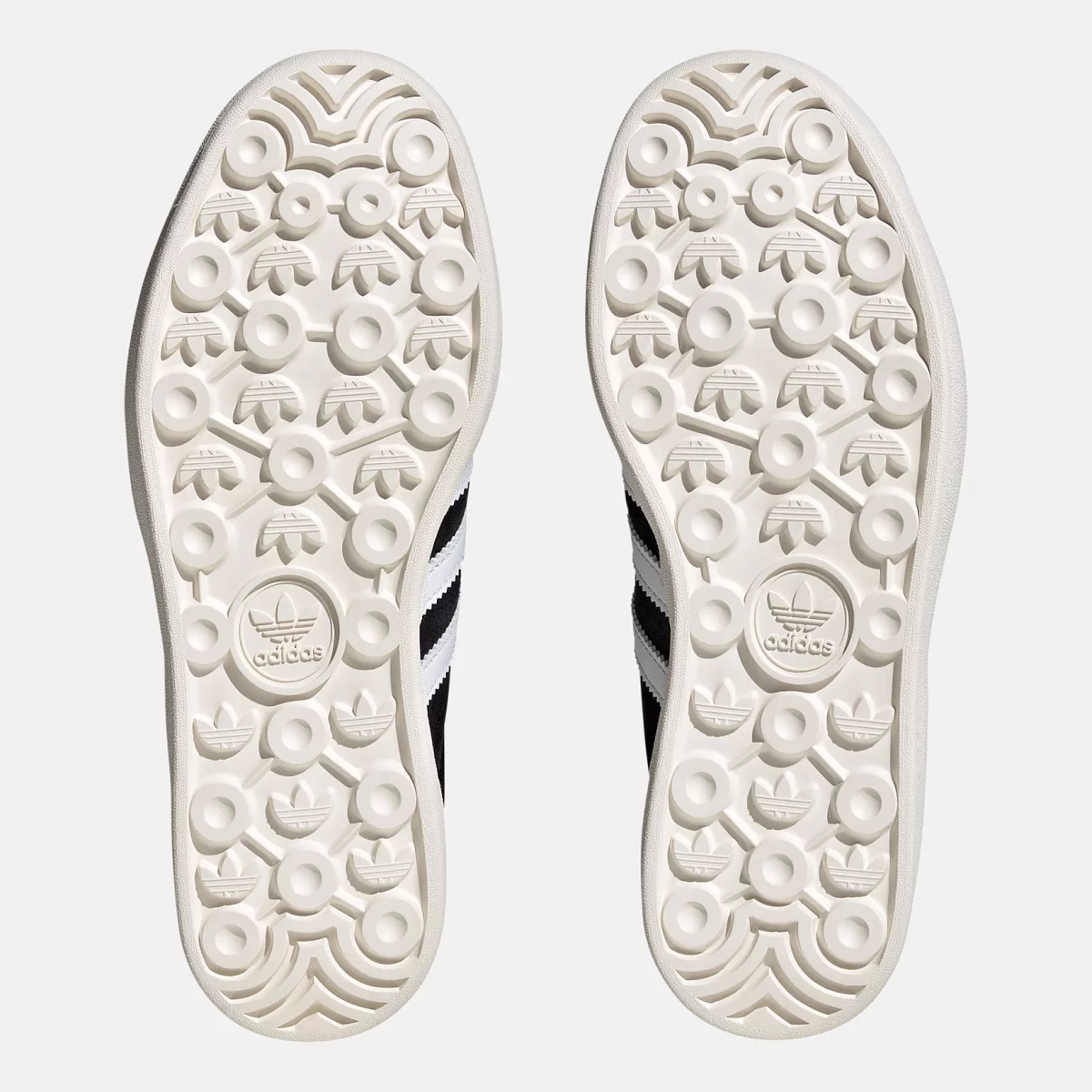 672b3d1390099HQ6912_4_FOOTWEAR_Photography_Bottom_View_transparent