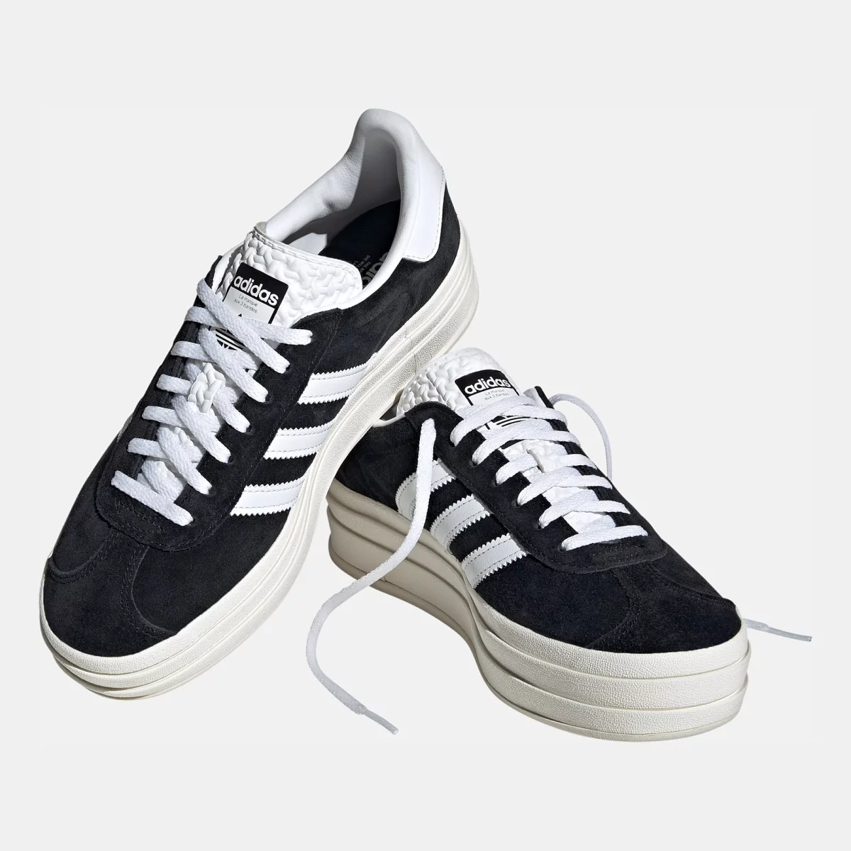672b3d16d3874HQ6912_6_FOOTWEAR_Photography_Front_Lateral_Top_View_transparent
