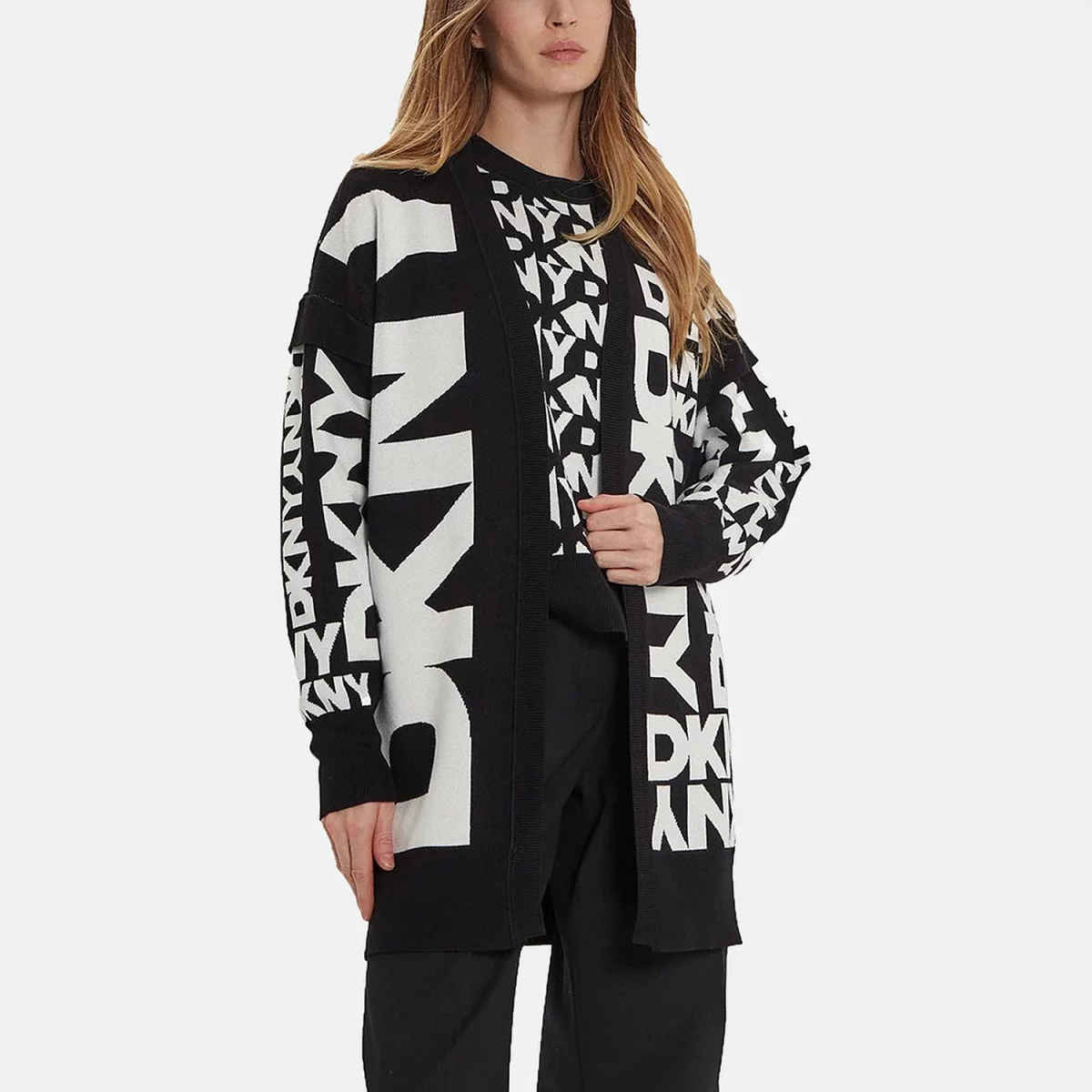 67595ac5b918b20241205110859_dkny_gynaikeia_plekti_zaketa_se_mayro_chroma_p4mxaq21_bli