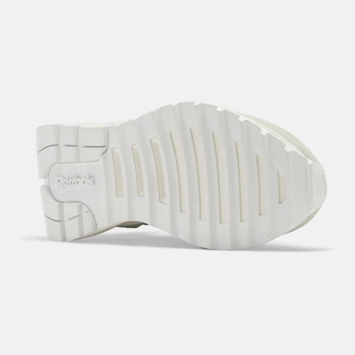 gx2820_3_footwear_photography_bottom-view_white-huge-66580b823cfb9