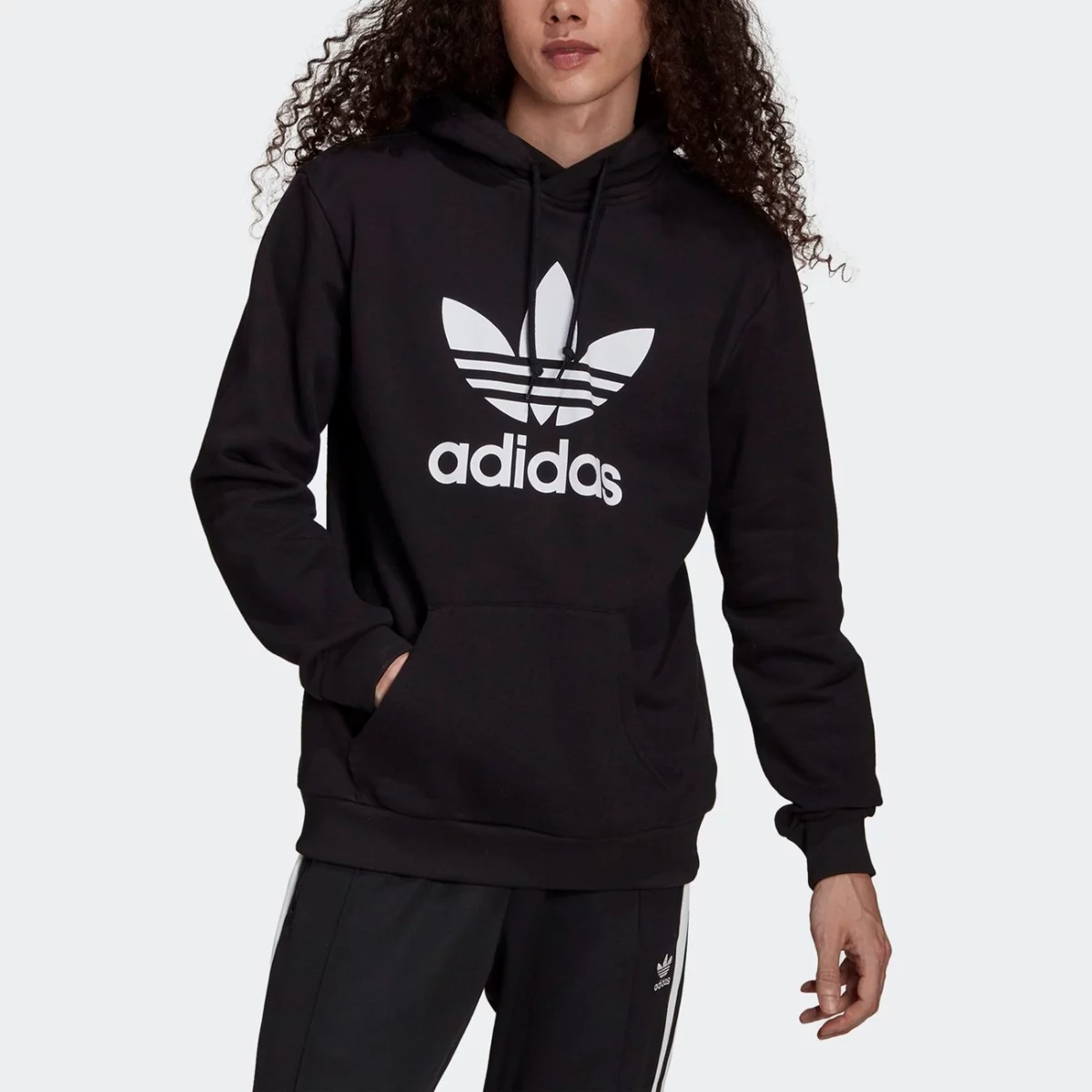 h06667_app_on-model_front_gradient-huge-6657632155e5f