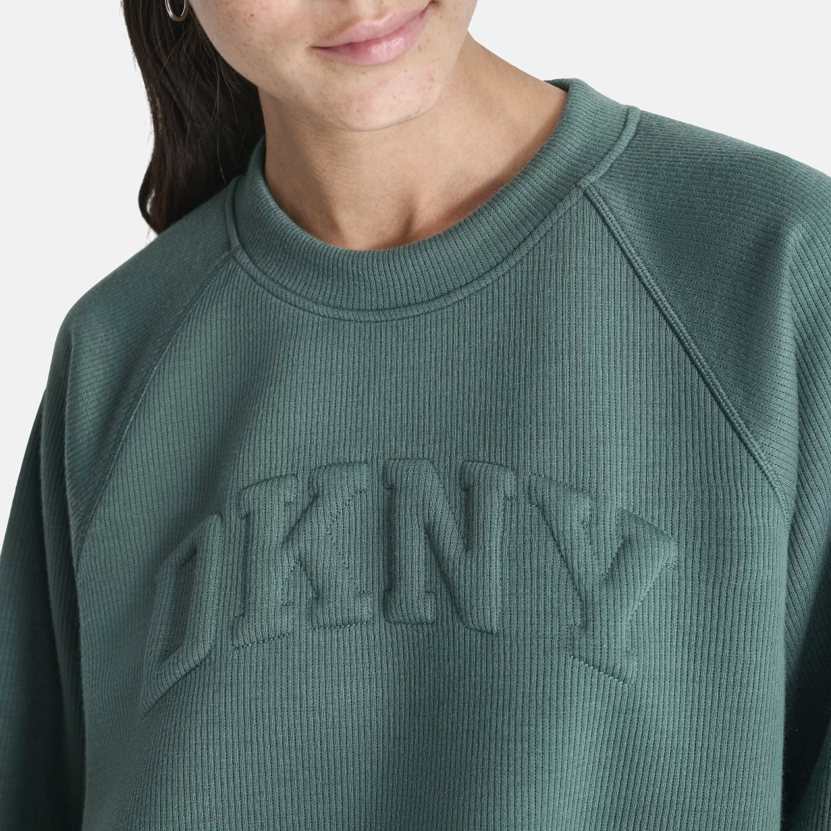 67584f296de69DKNYDP07124_238_DP4T9946_SPR_ALT1