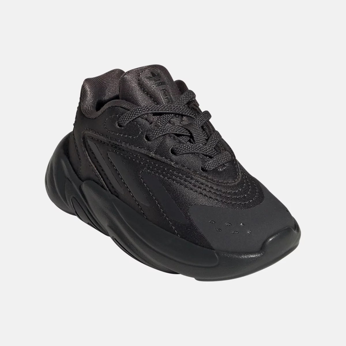 gw7214_6_footwear_photography_front-lateral-top-view_transparent-huge-66581f8d32fa0