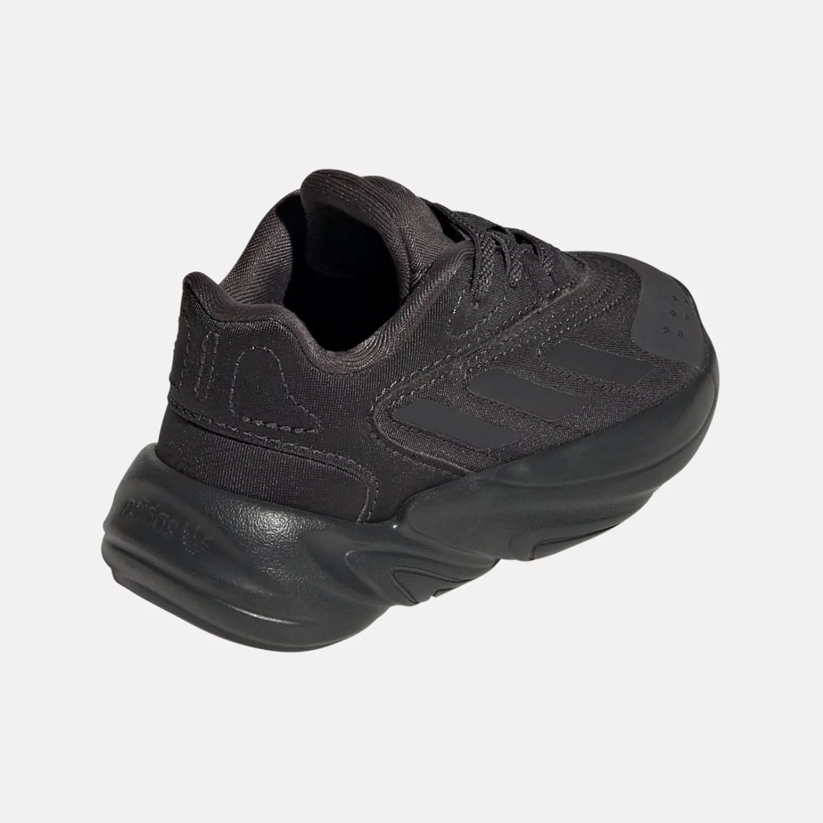 gw7214_7_footwear_photography_back-lateral-top-view_transparent-huge-66581f8e977c4