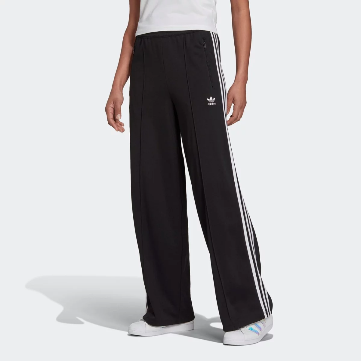 h35605_app_on-model_standard_gradient-huge-66576588ac673