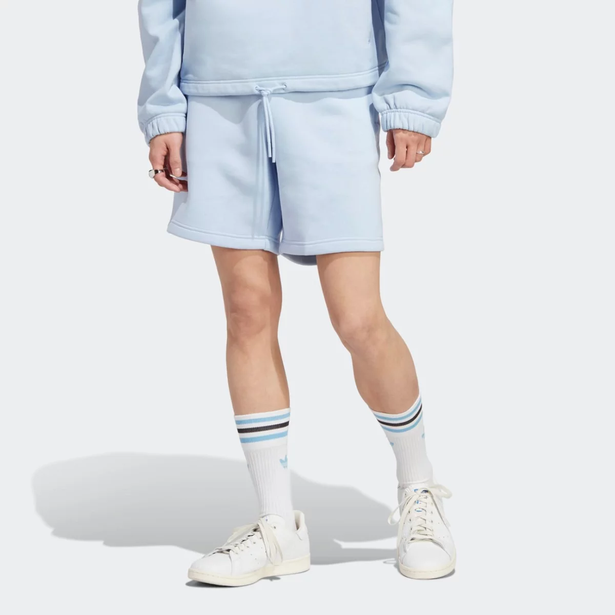 ib2017_3_apparel_on-model_standard-view_grey-huge-6657a1b9afd3a