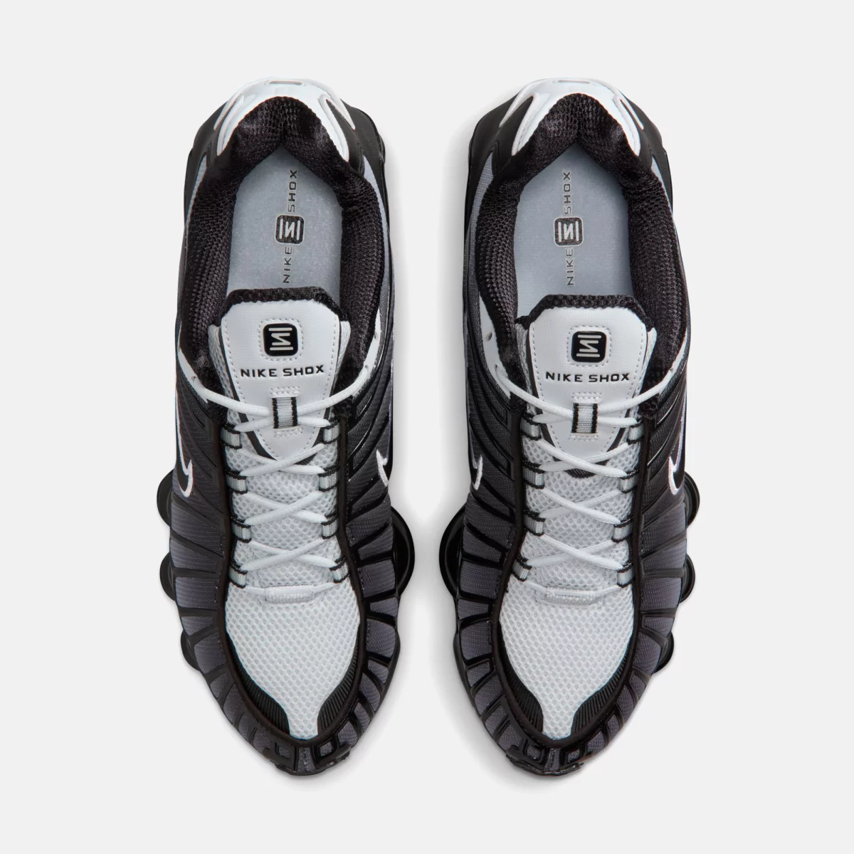698c3aa91de5dnike_shox_TL_andrika_sneakers_5_