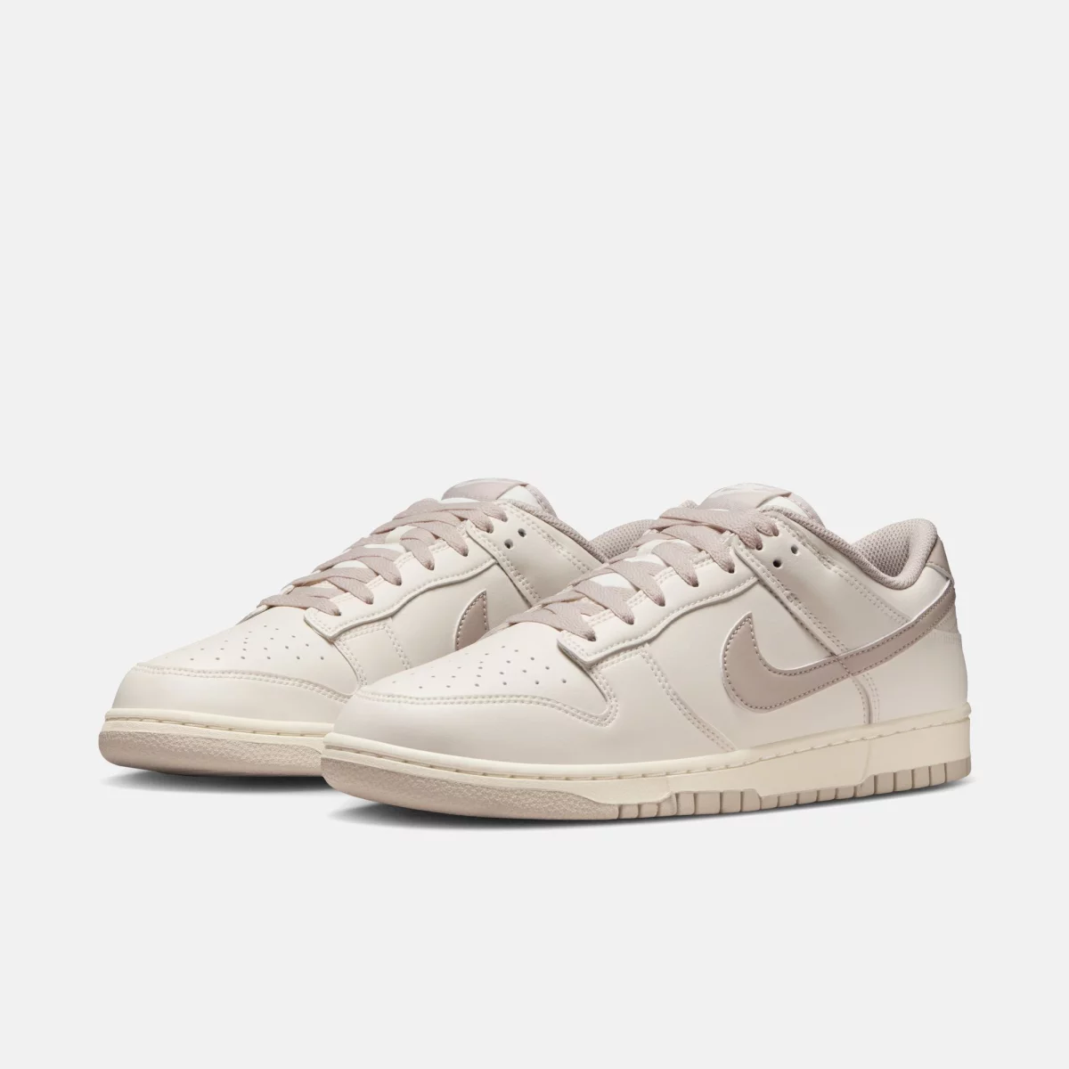 699486172571fDunk_Low_Retro_andrika_sneakers_2_