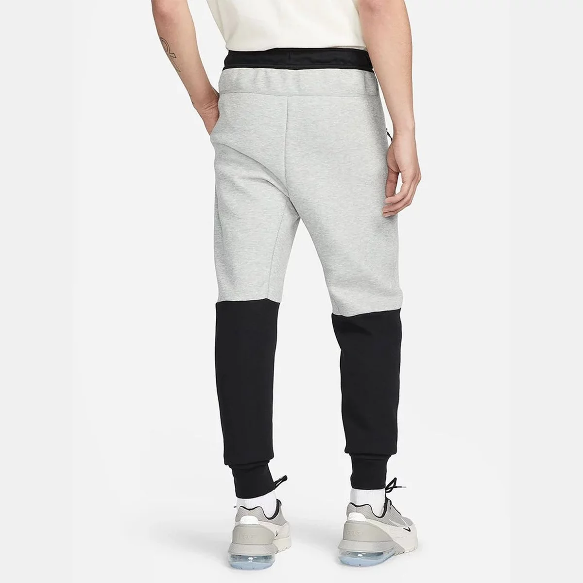 67a9fe0b1d75bnike_m_nk_tch_flc_jggr_1_