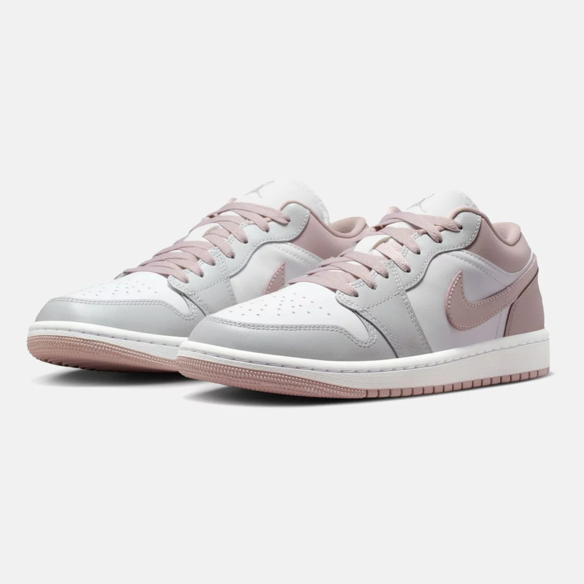 698d908eb0196air_jordan_1_low_gynaikeia_sneakers_4_