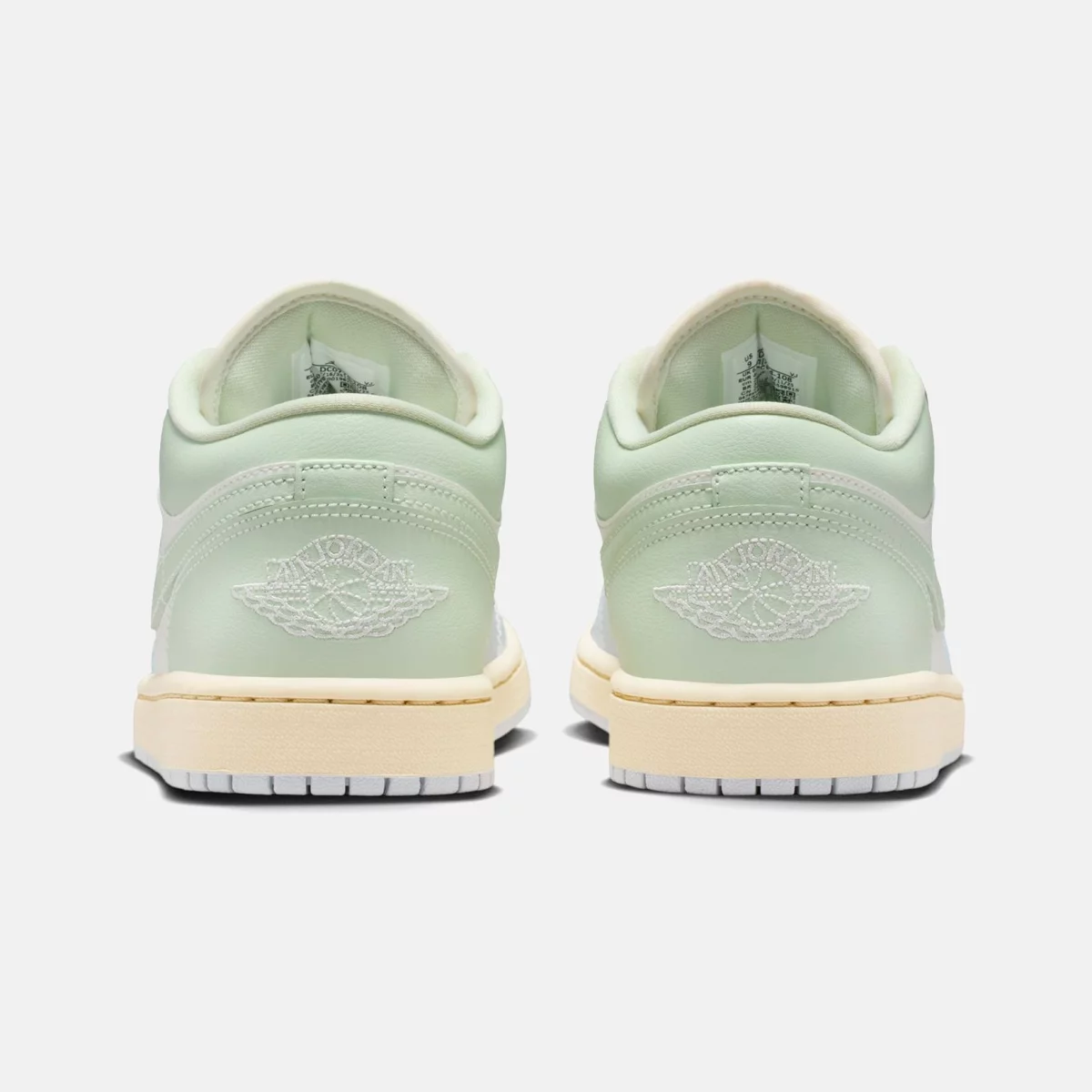 698d93e1b1464air_jordan_1_low_gynaikeia_sneakers_3_