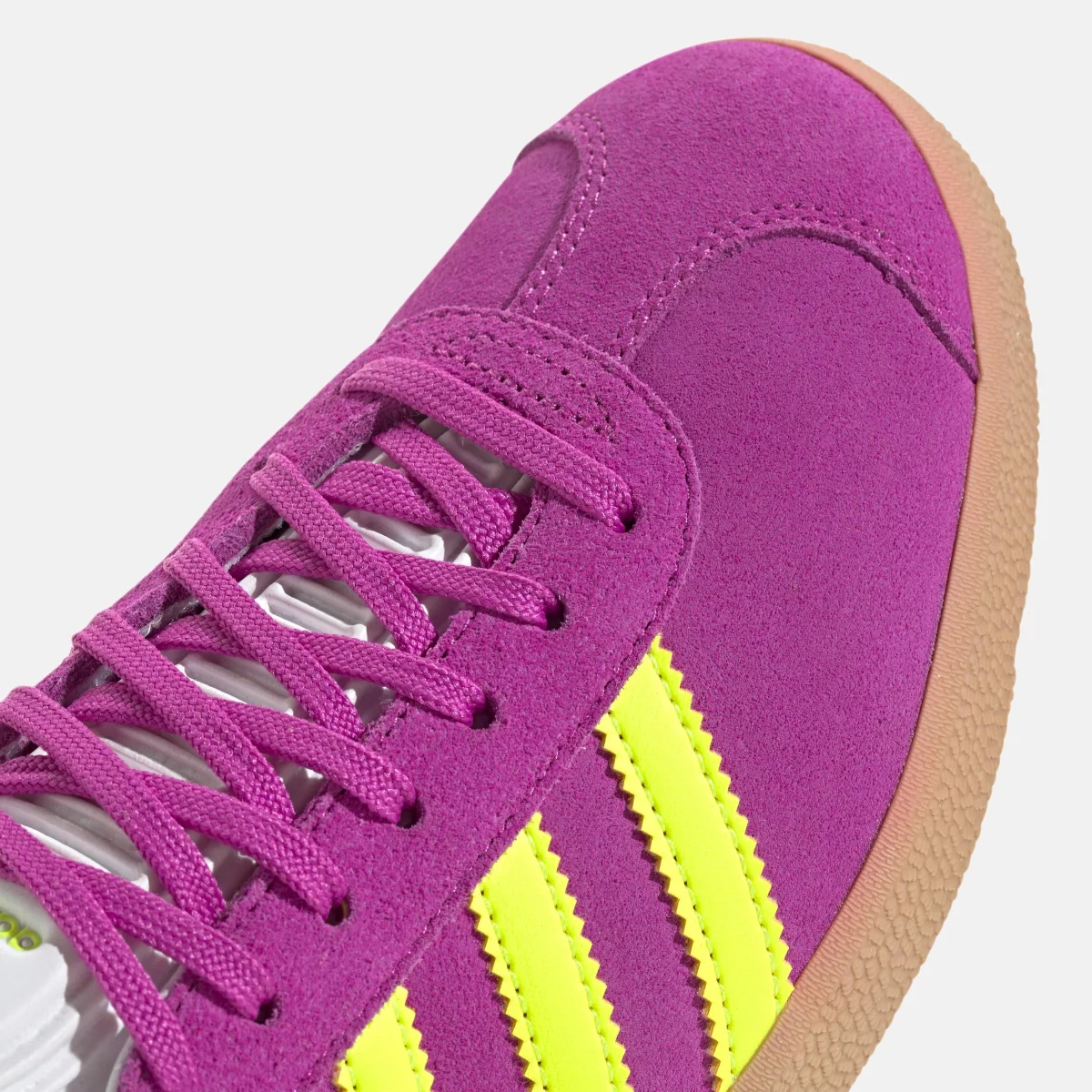 6780dd1e5bf66JI1373_8_FOOTWEAR_Photography_Detail_View_1_transparent