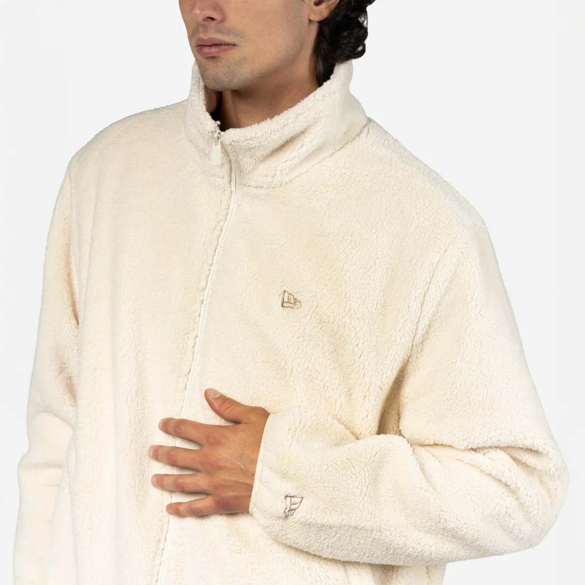 6780ed8ae762060564831_JACKET_NEWERA_SHERPA_NE_CHRM_D1