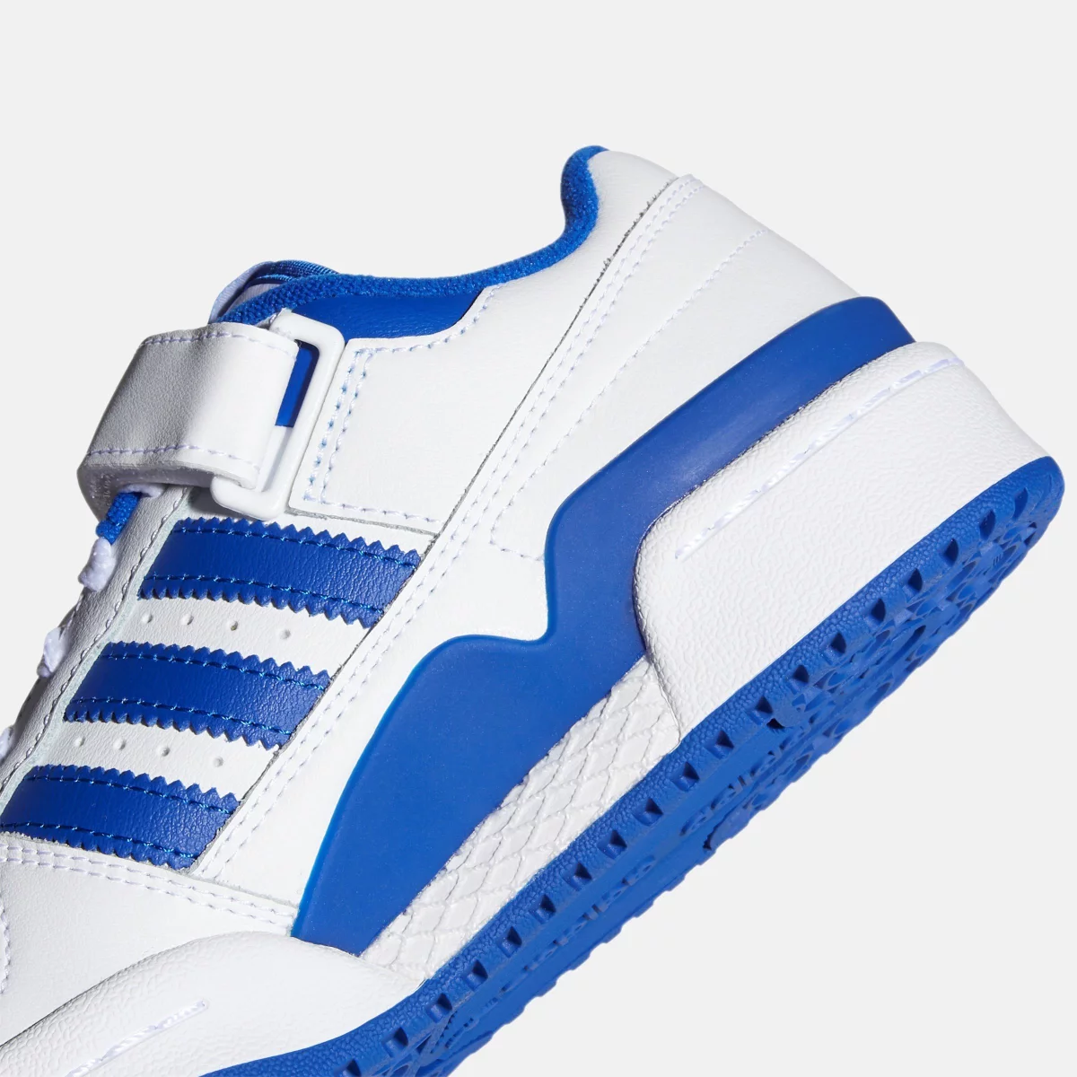 67b494c4c0e4eFY7974_9_FOOTWEAR_Photography_Detail_View_2_white