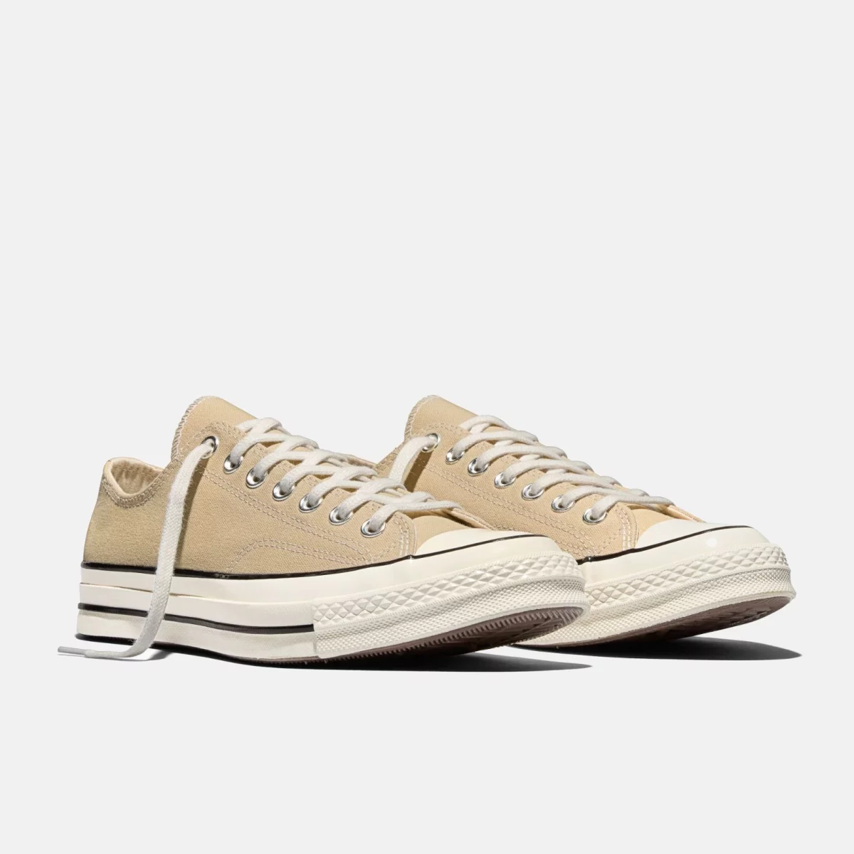 69b146f5e3687Converse_Chuck_70_Unisex_Sneakers_3_