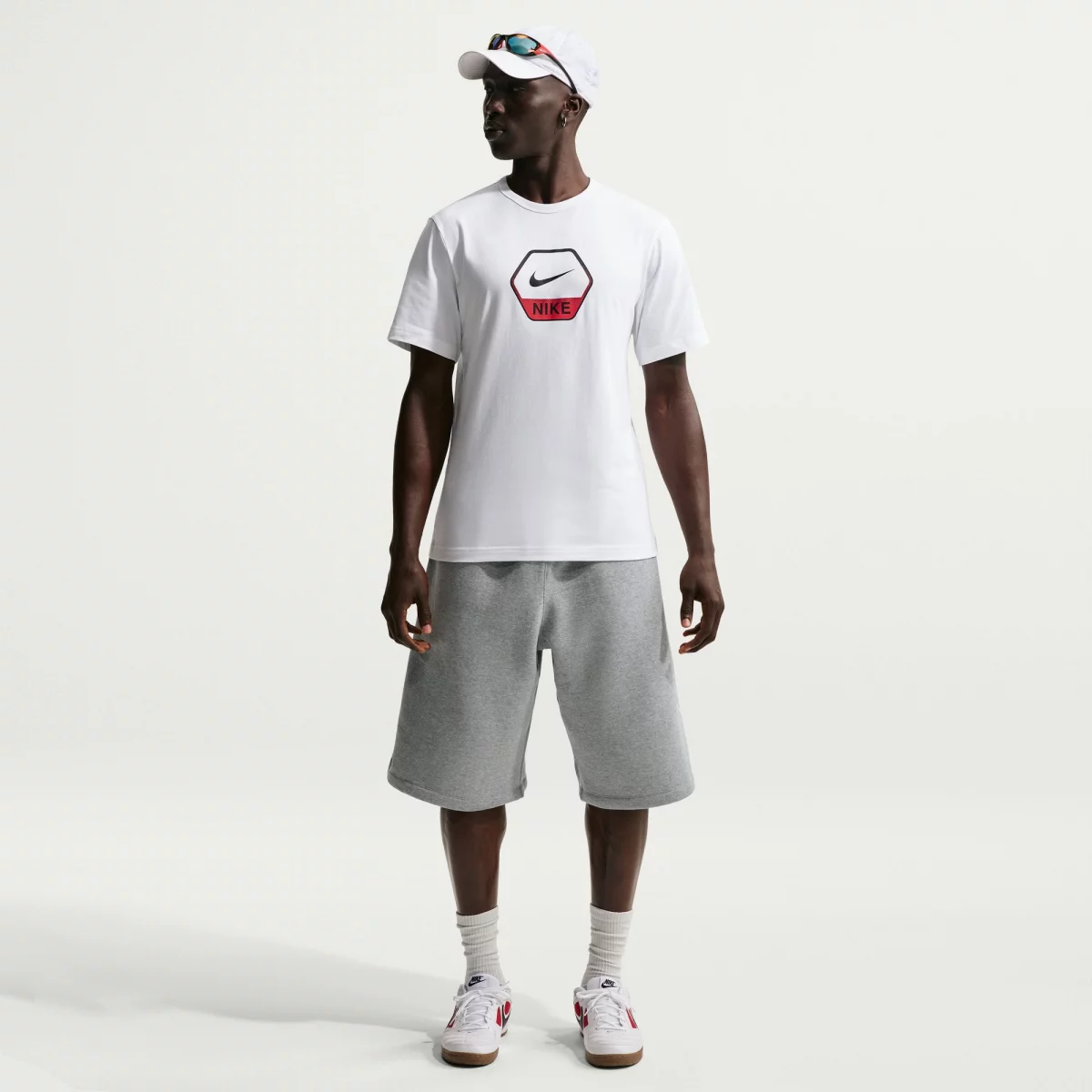 699442a24ff0anike_sportswear_andriko_t_shirt_4_