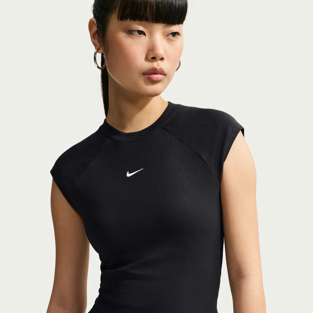Nike - Nike Sportswear Chill Knit Γυναικείο T-shirt - BLACK-WHIT (0313)