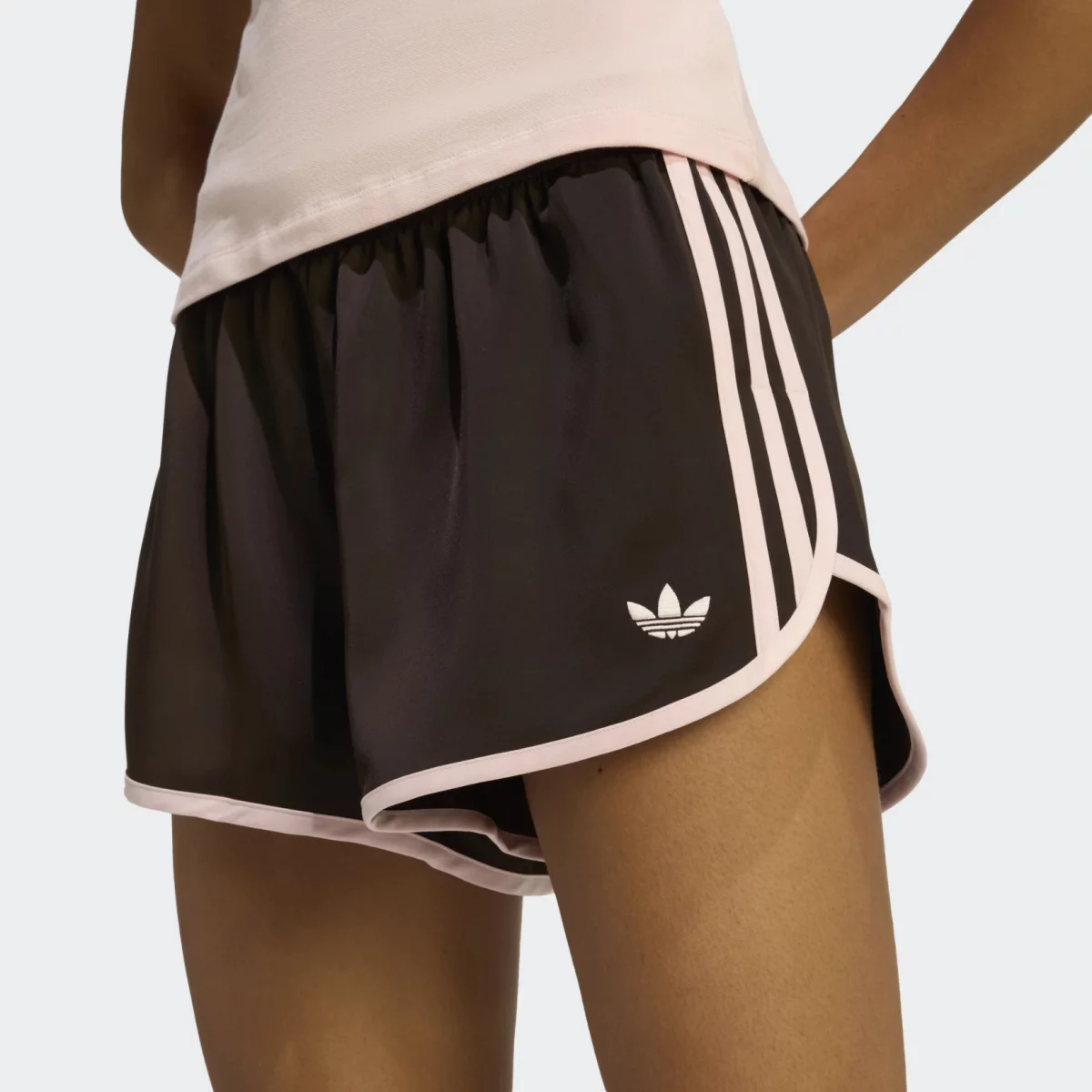 6992f59f8692aadidas_Originals_adicolor_3_stripes_sprinter_gynaikeio_shorts_4_