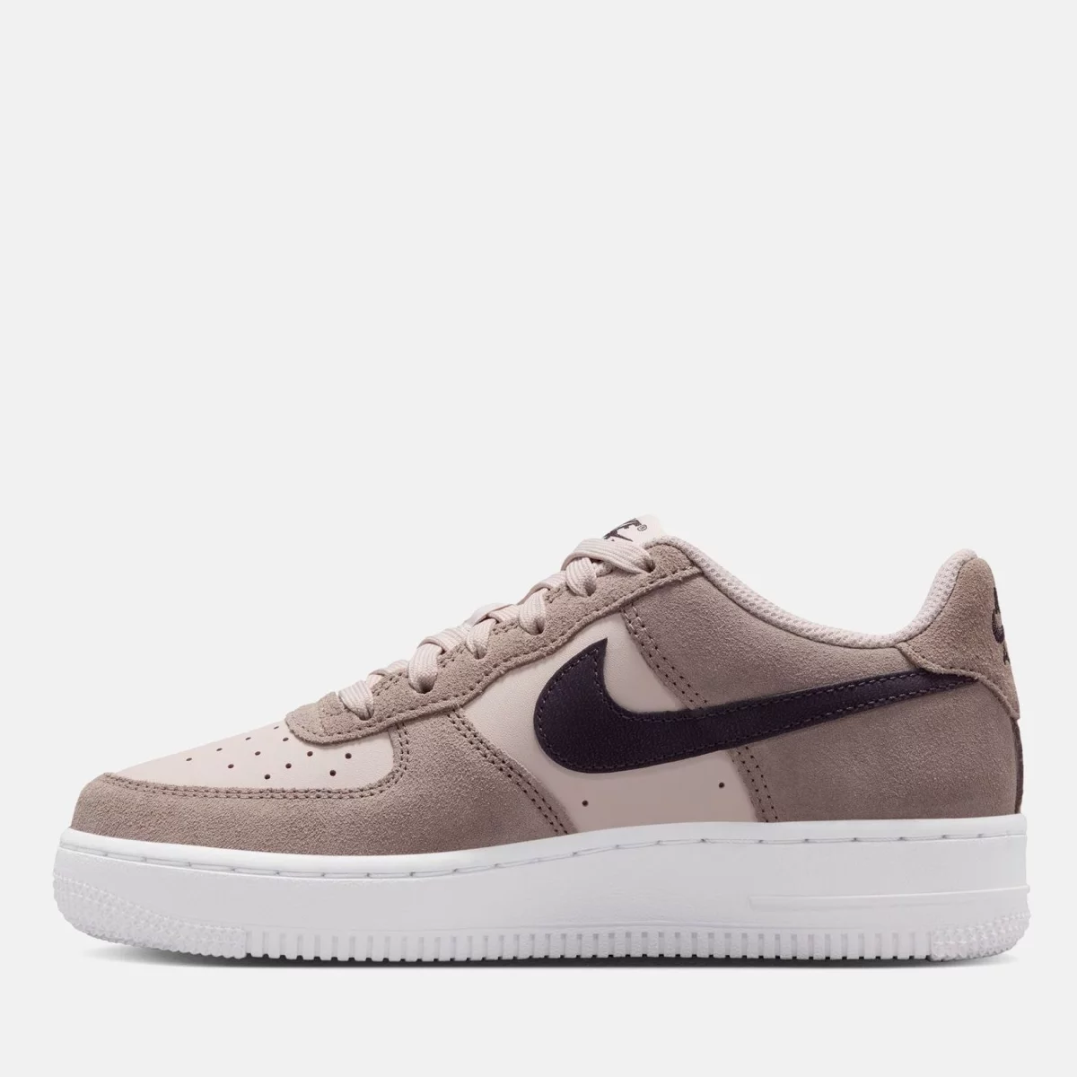 698c69663a2b3nike_air_force_1_essential_paidika_sneakers_4_