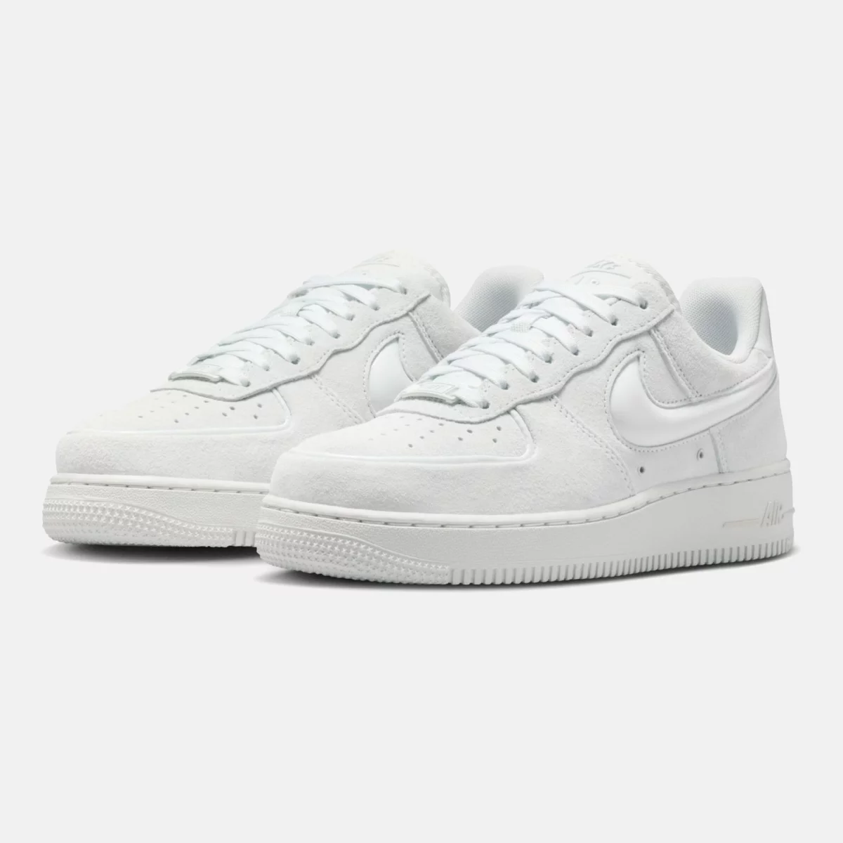 698c5a4e85d32nike_air_force_1_07_gynaikeia_sneakers_4_