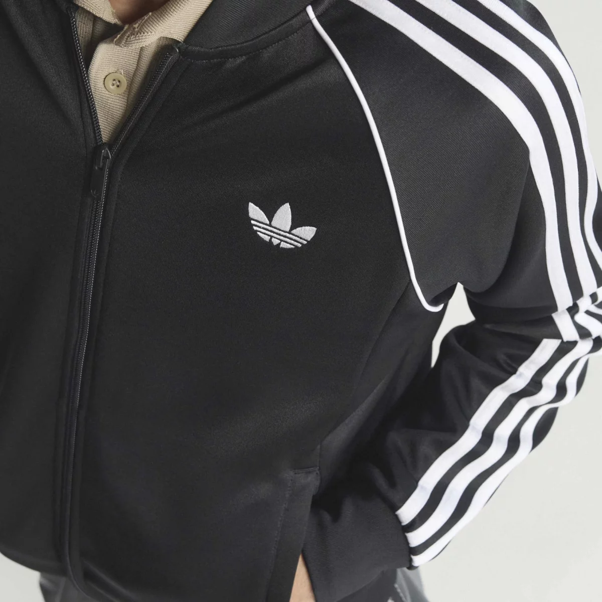6989c617153e8adidas_Originals_SST_andriki_zaketa_4_