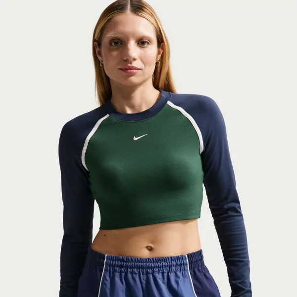 699d9e0a36b52nike_sportswear_cropped_top_gynaikeia_makrimaniki_mplouza_1_