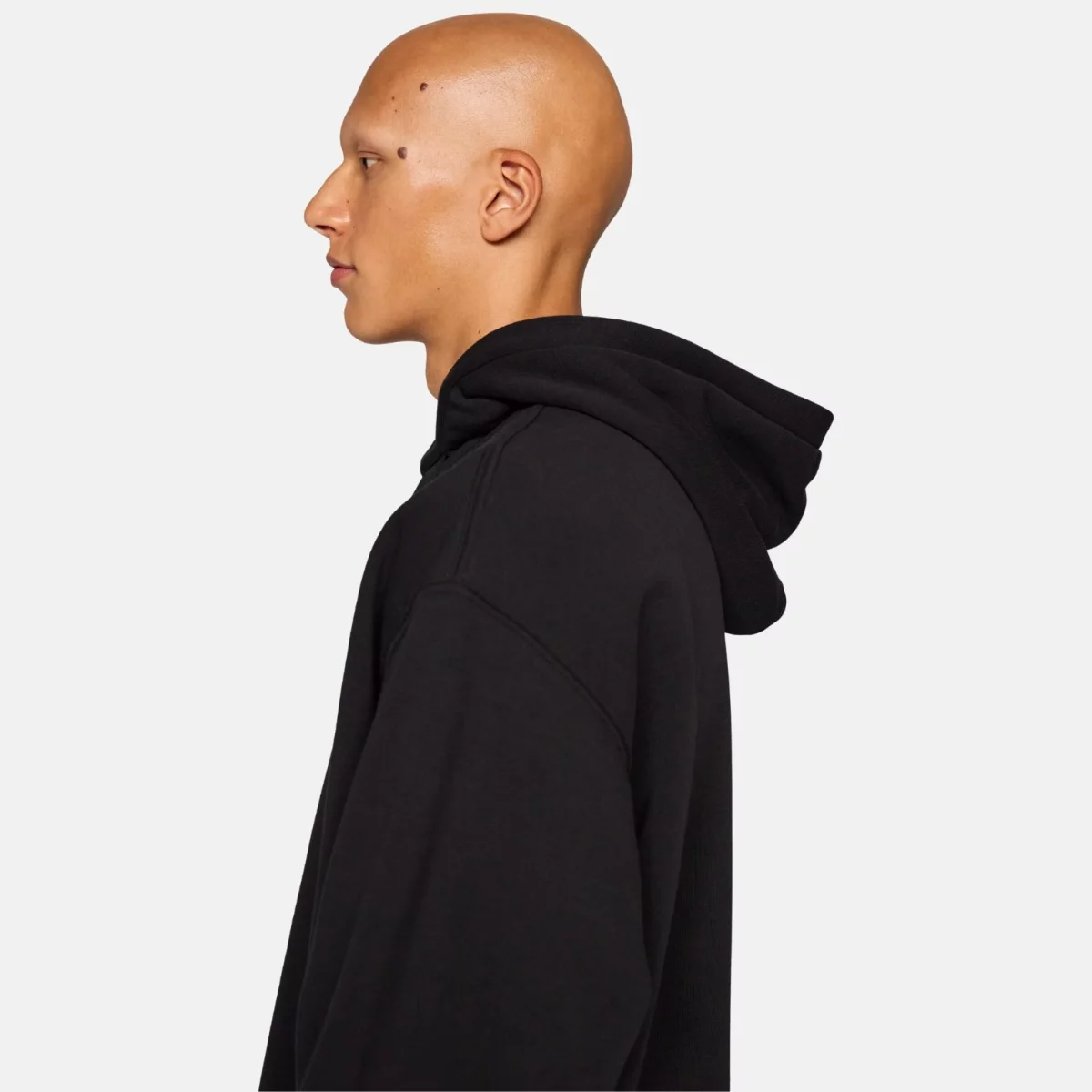 69bbe17f6bb35On_Club_Hoodie_andriko_fouter_4_