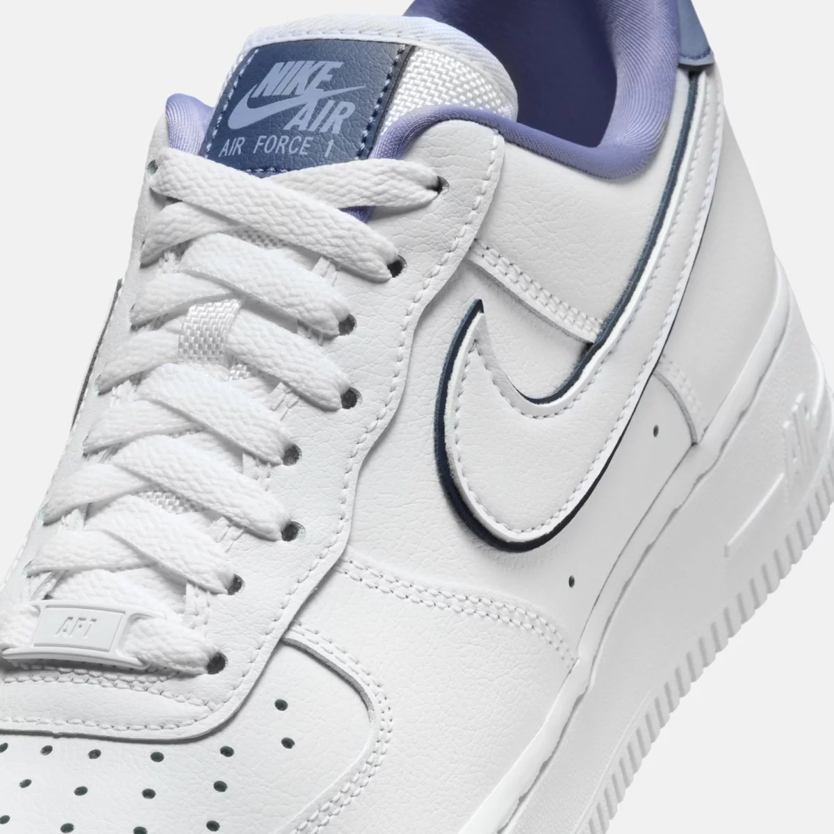 698c54495b391nike_air_force_1_07_essential_gynaikeia_sneakers_2_